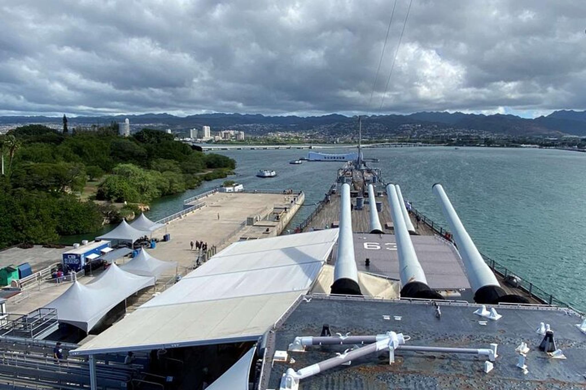 Honolulu Arizona Memorial and USS Missouri Tour - Image 6