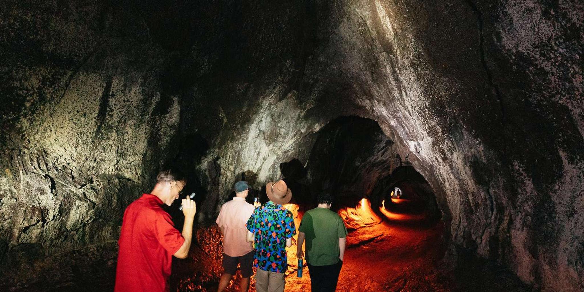 Hilo Volcano Hike with Lunch and Dinner