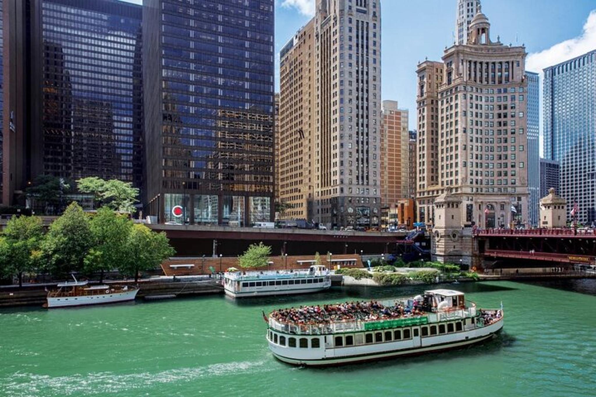 Chicago Art Deco Architecture Tour - Image 2