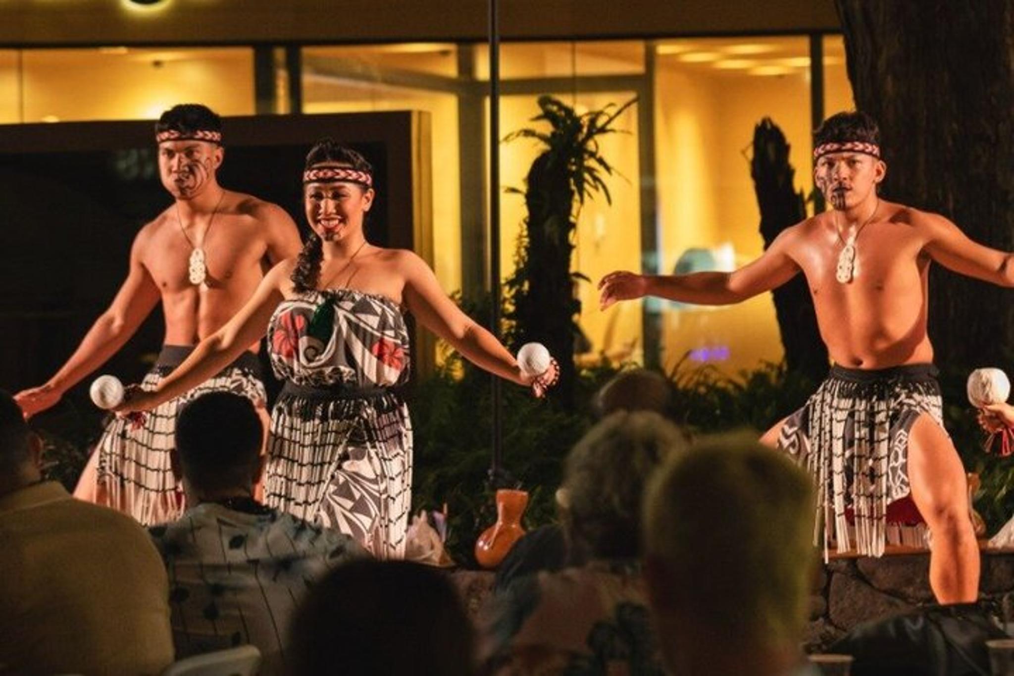 Waikiki Luau with Dinner Buffet and Cultural Activities - Image 5