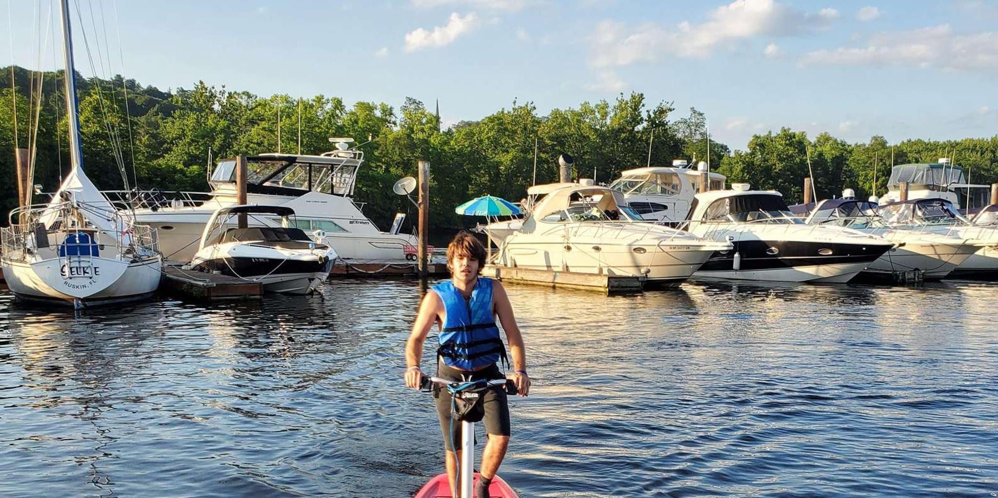 Connelly Stand Up Pedalboard Adventure 1 hr - Image 4