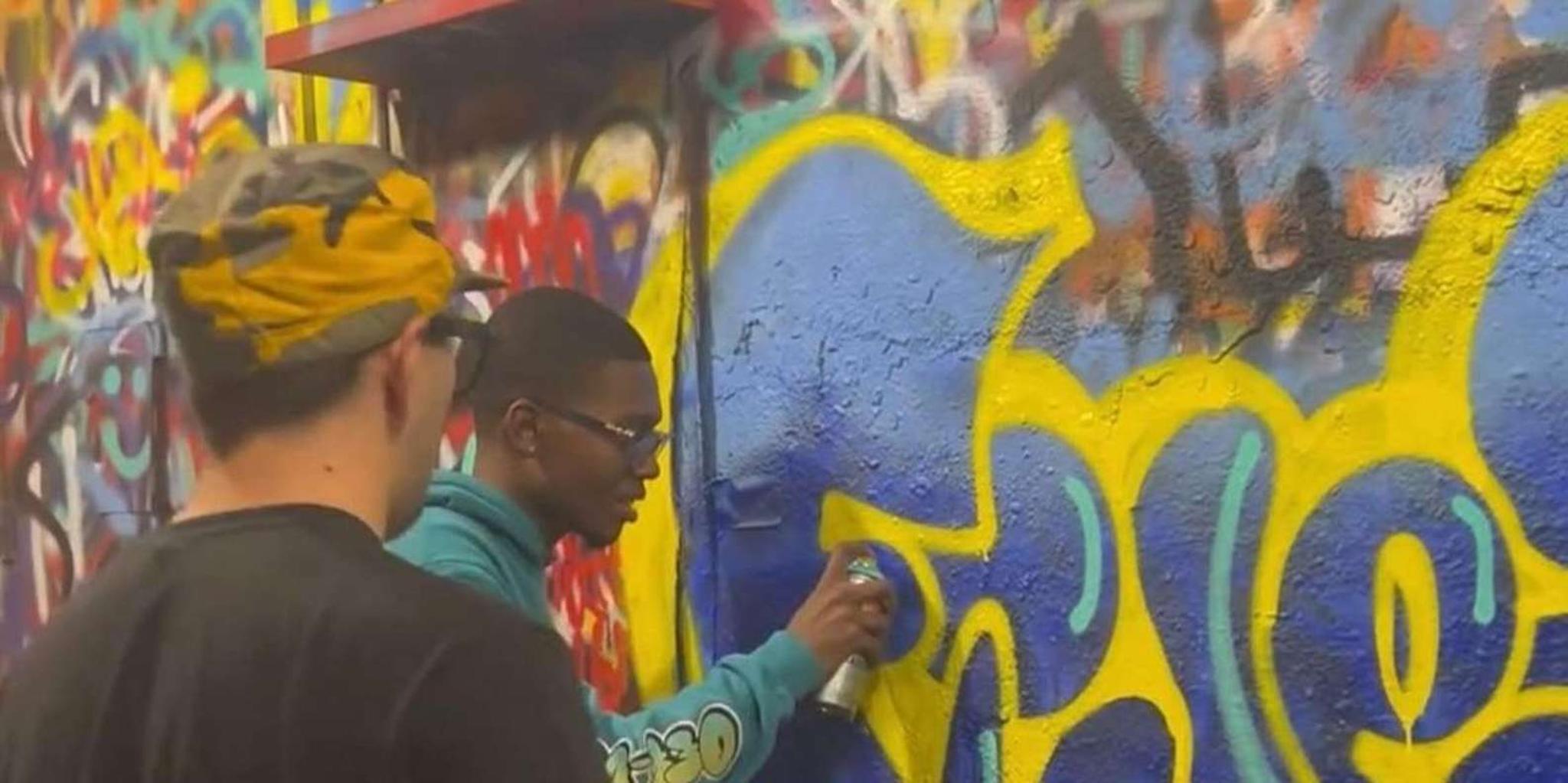Brooklyn Graffiti Workshop with Local Artist - Image 5