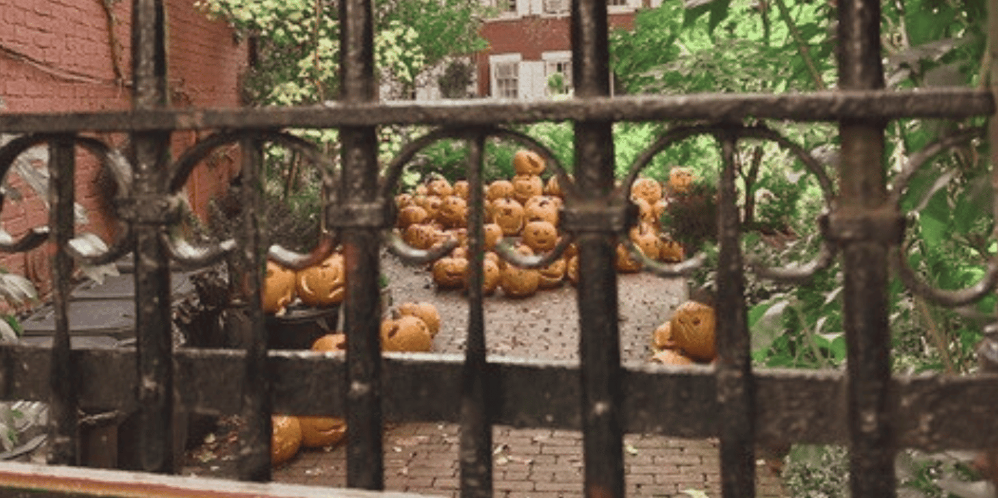 New York City Halloween Walking Tour in French - Image 3