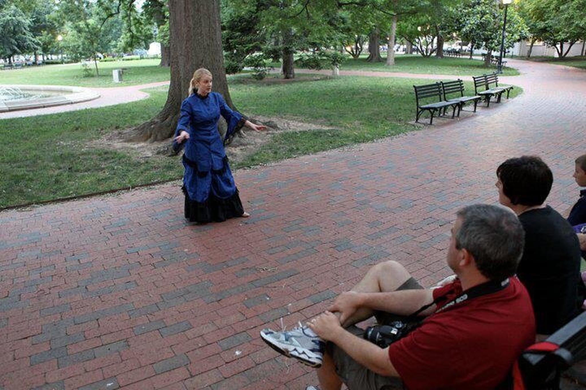 Washington DC Ghost Tour in Lafayette Park - Image 4