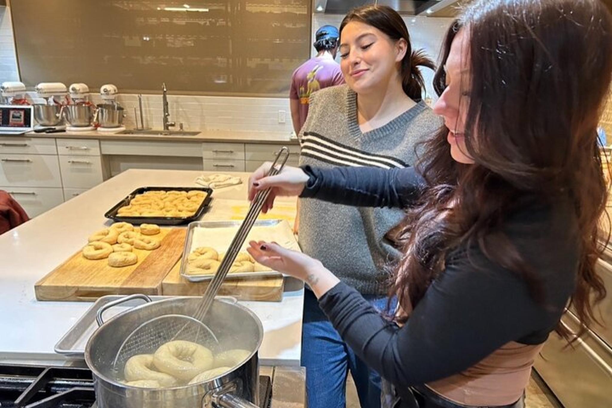 New York Upper West Side Bagel Baking Class - Image 5