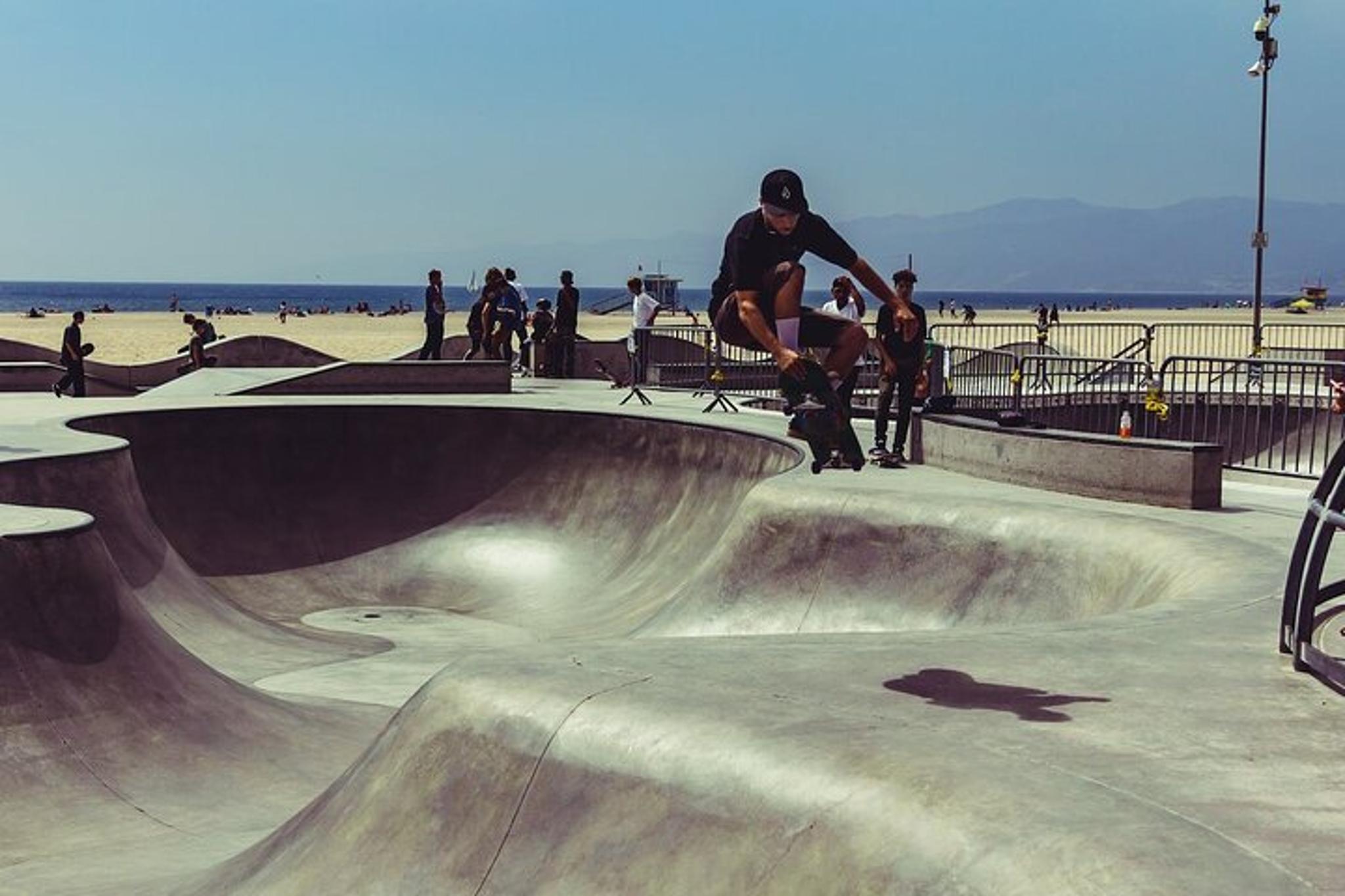 Venice Beach Art and History Walking Tour 2 hr