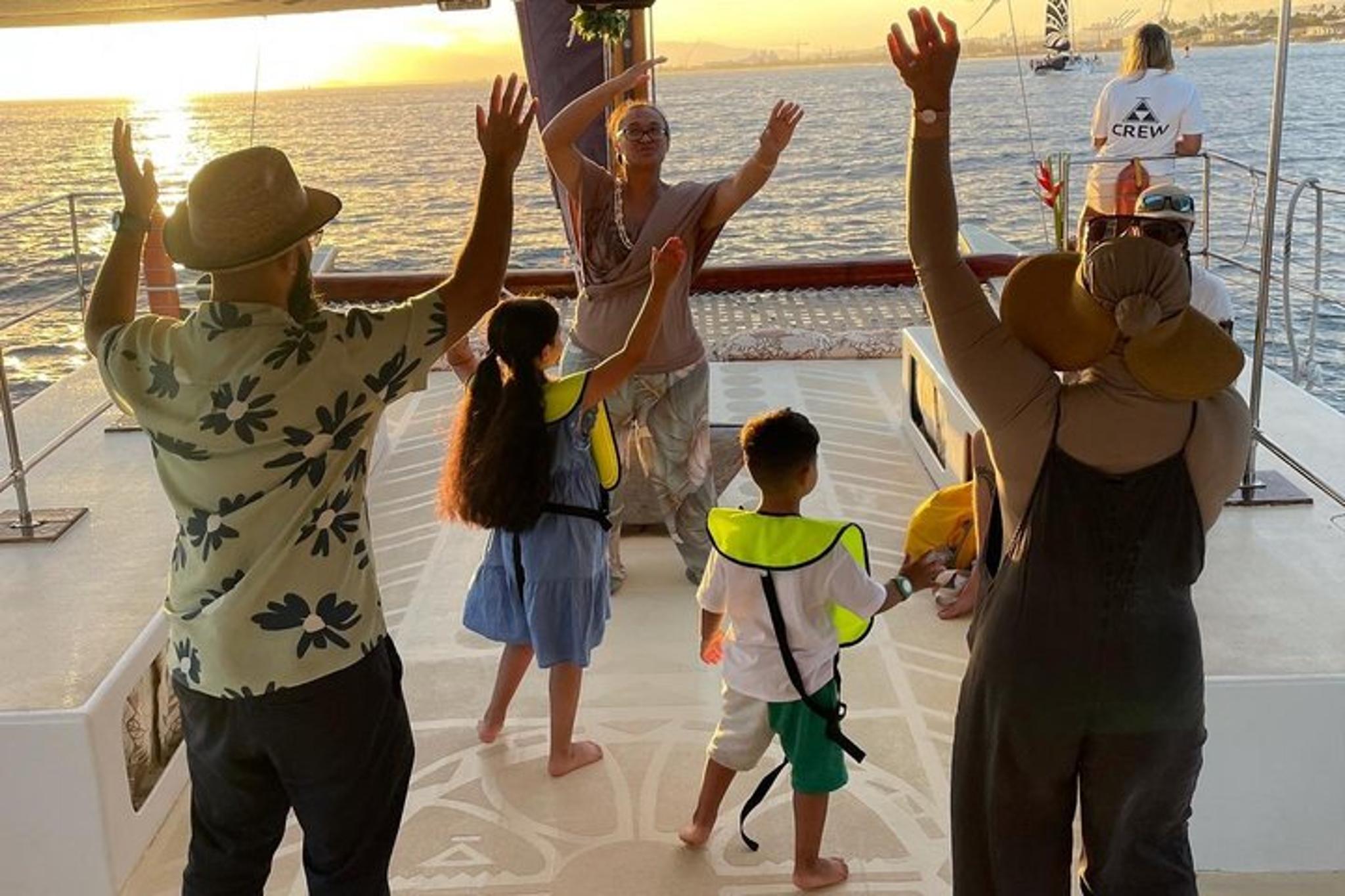 Waikiki Polynesian Canoe Sunset Sail - Image 6