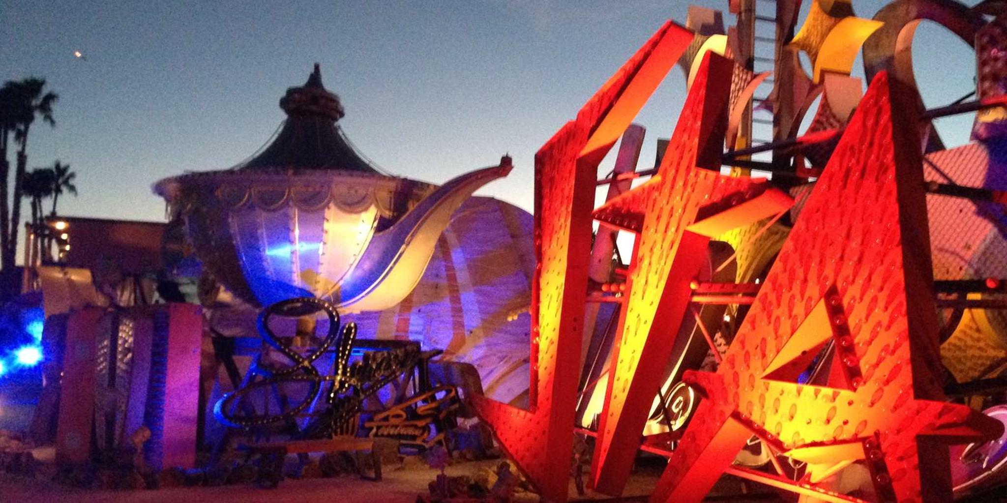 Las Vegas Night Helicopter Tour with Neon Museum - Image 6