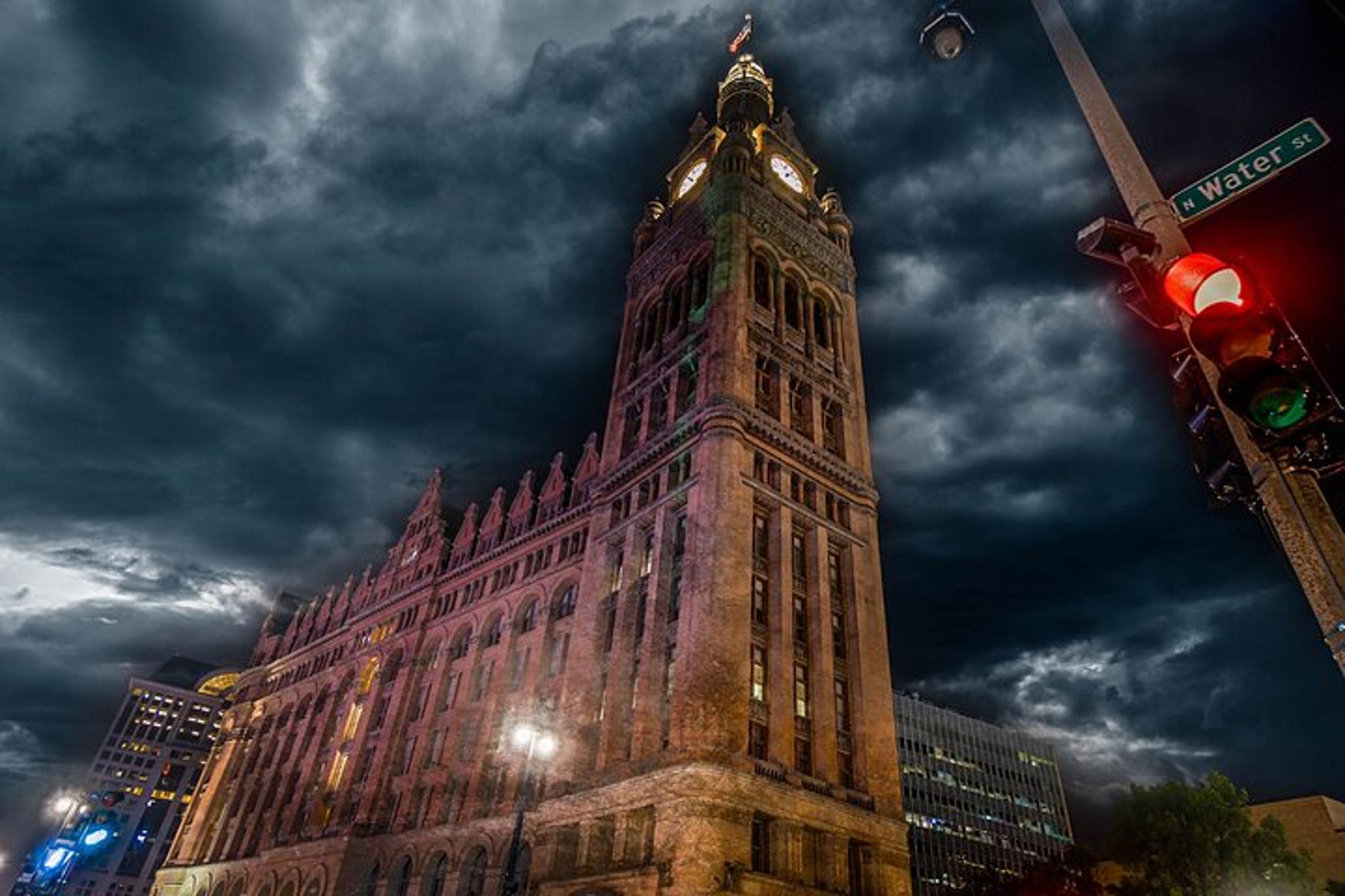 Milwaukee Ghost Walking Tour