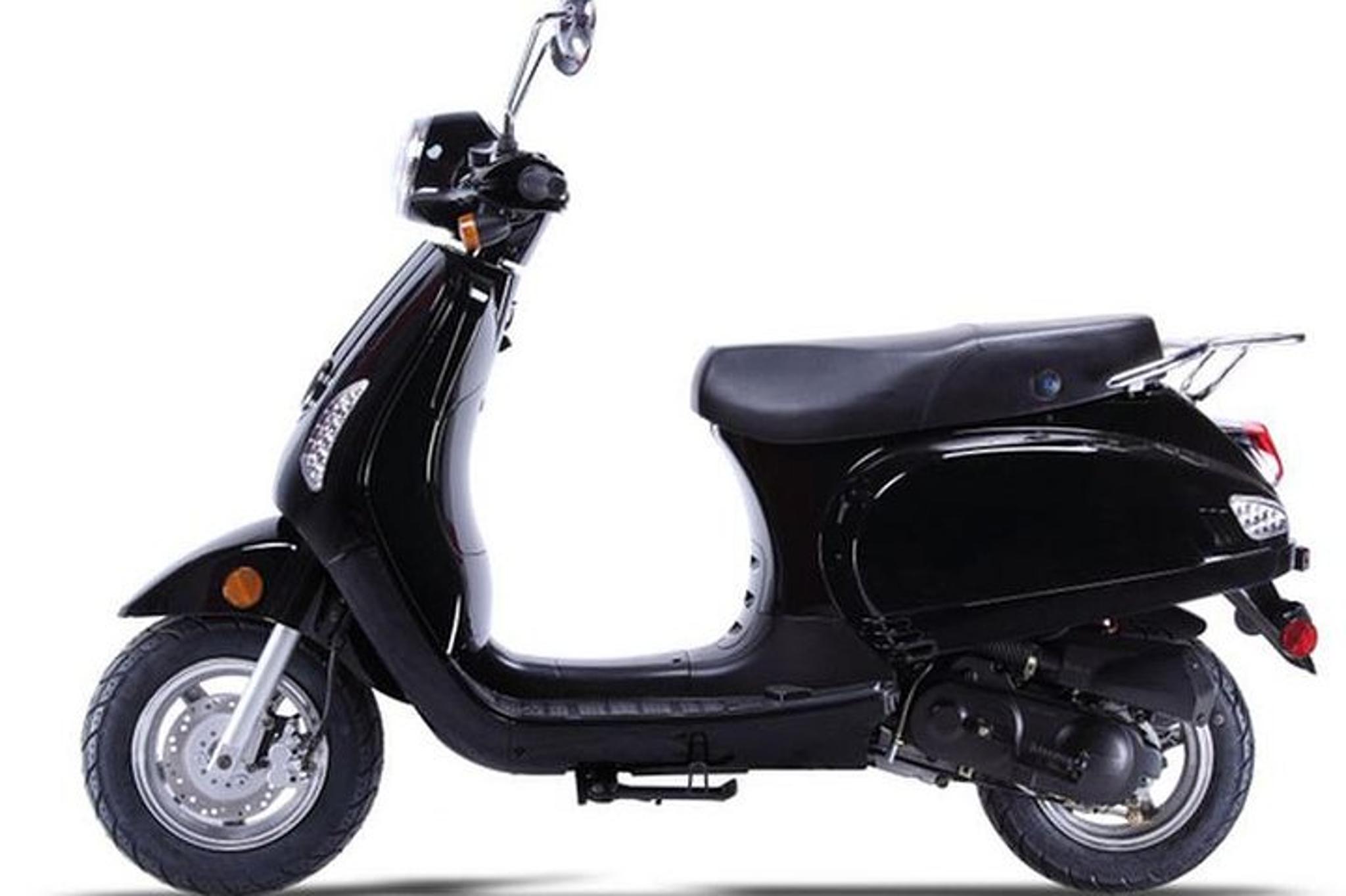 Miami Beach Scooter Rental 1 Hour - Image 2