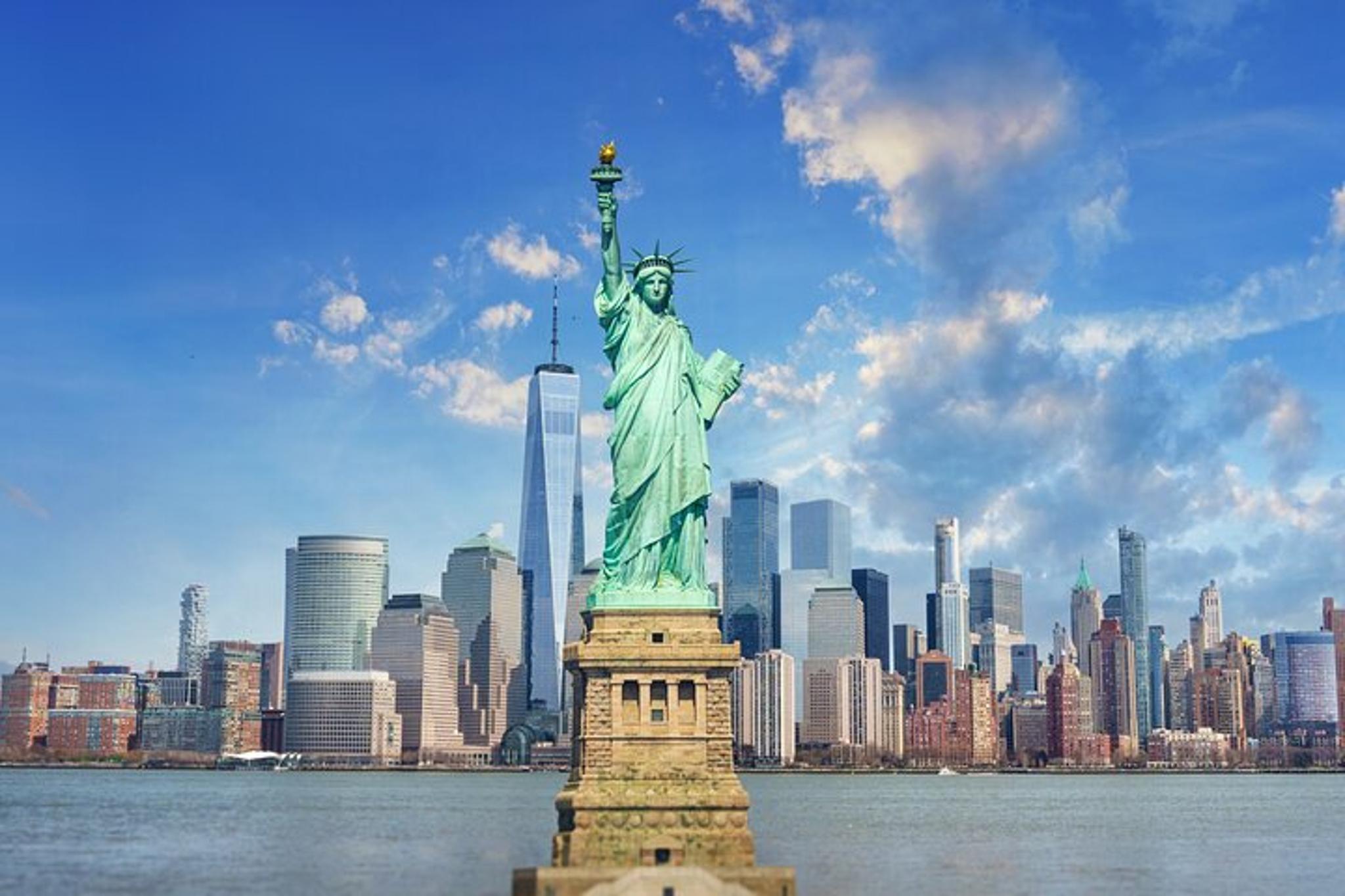 New York Statue of Liberty and Happy Hour Cruise - Image 3