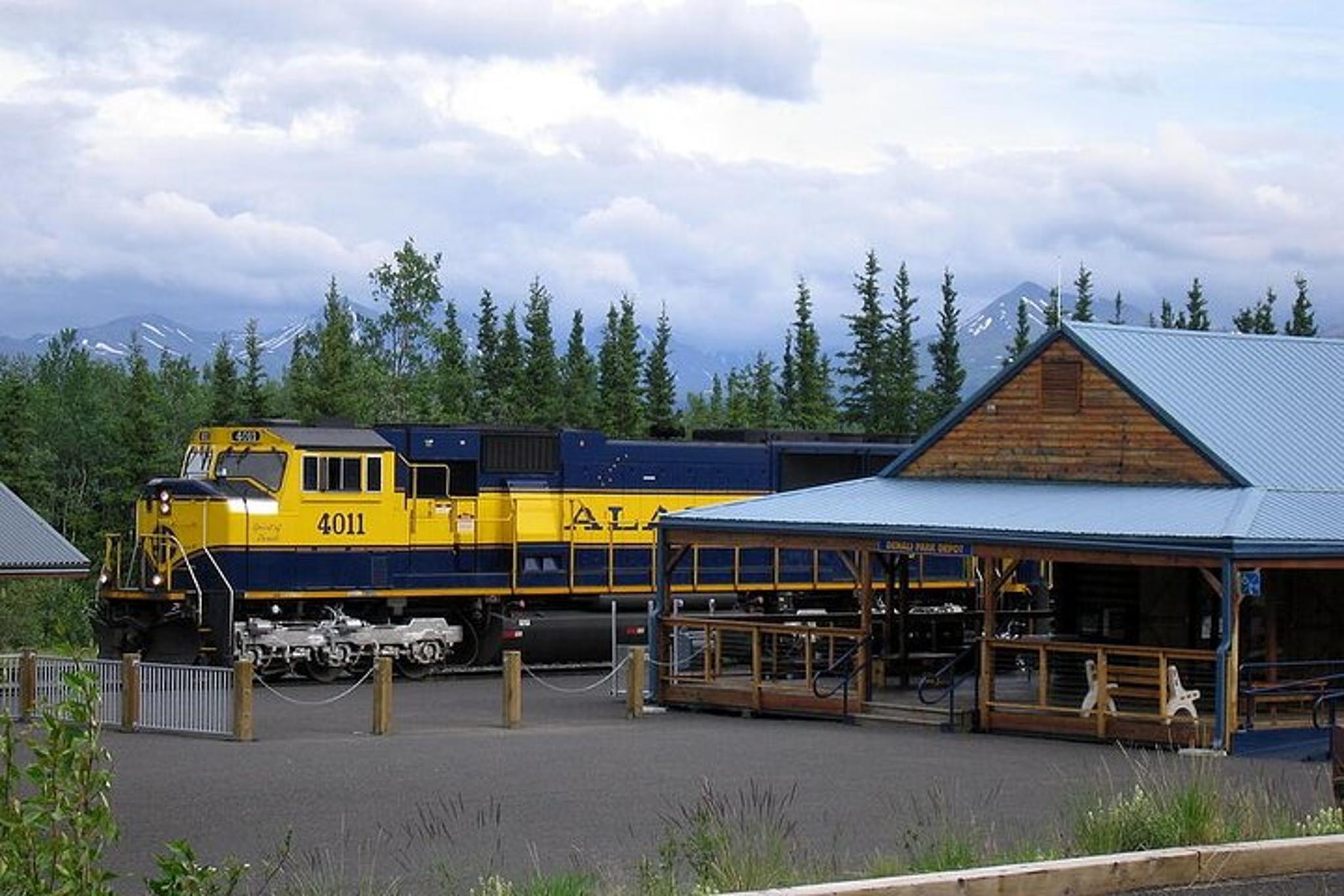 Denali Shuttle Service - Image 5