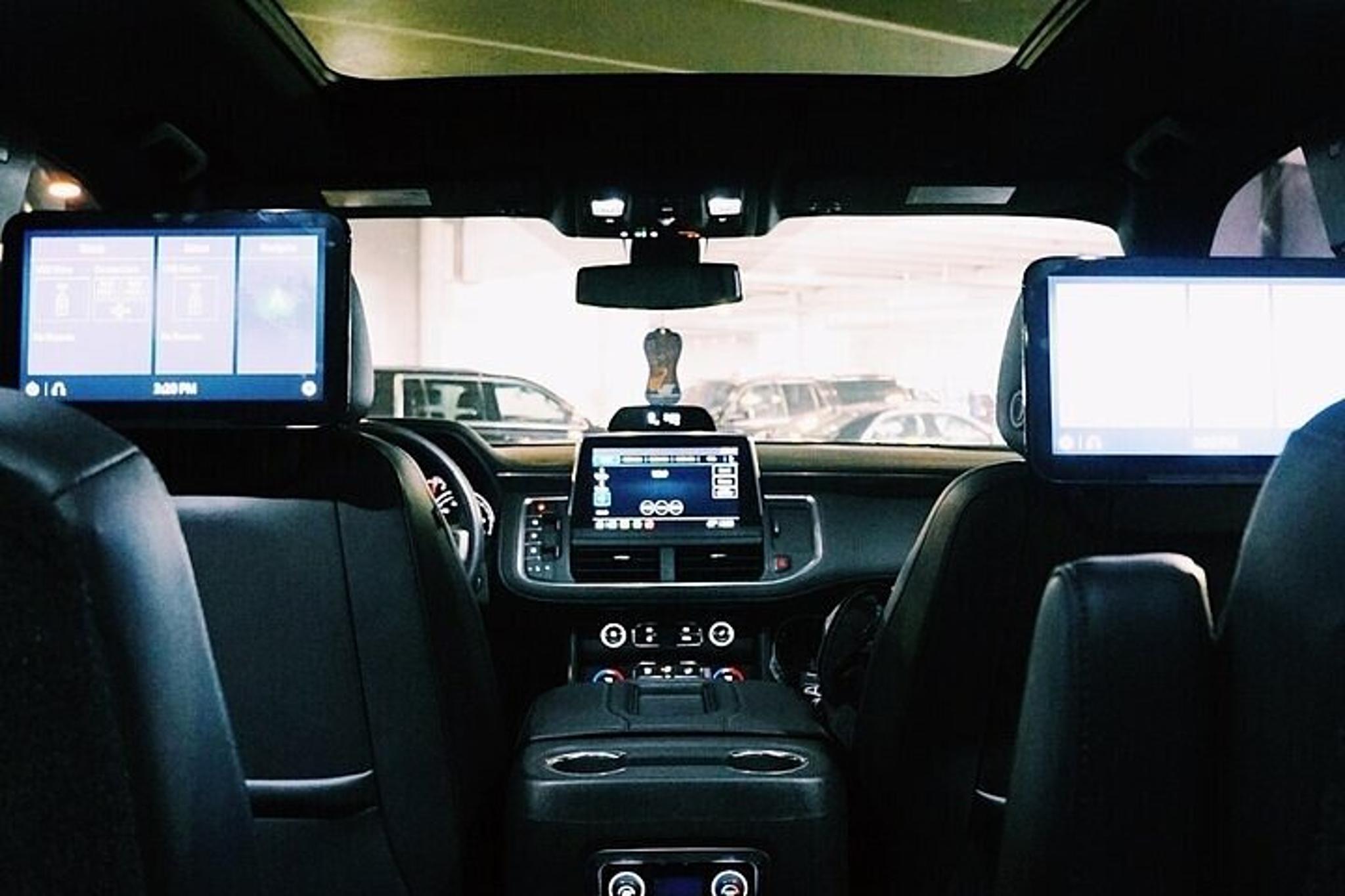 Phoenix Chauffeur Driven Transport by Executive SUV - Image 4