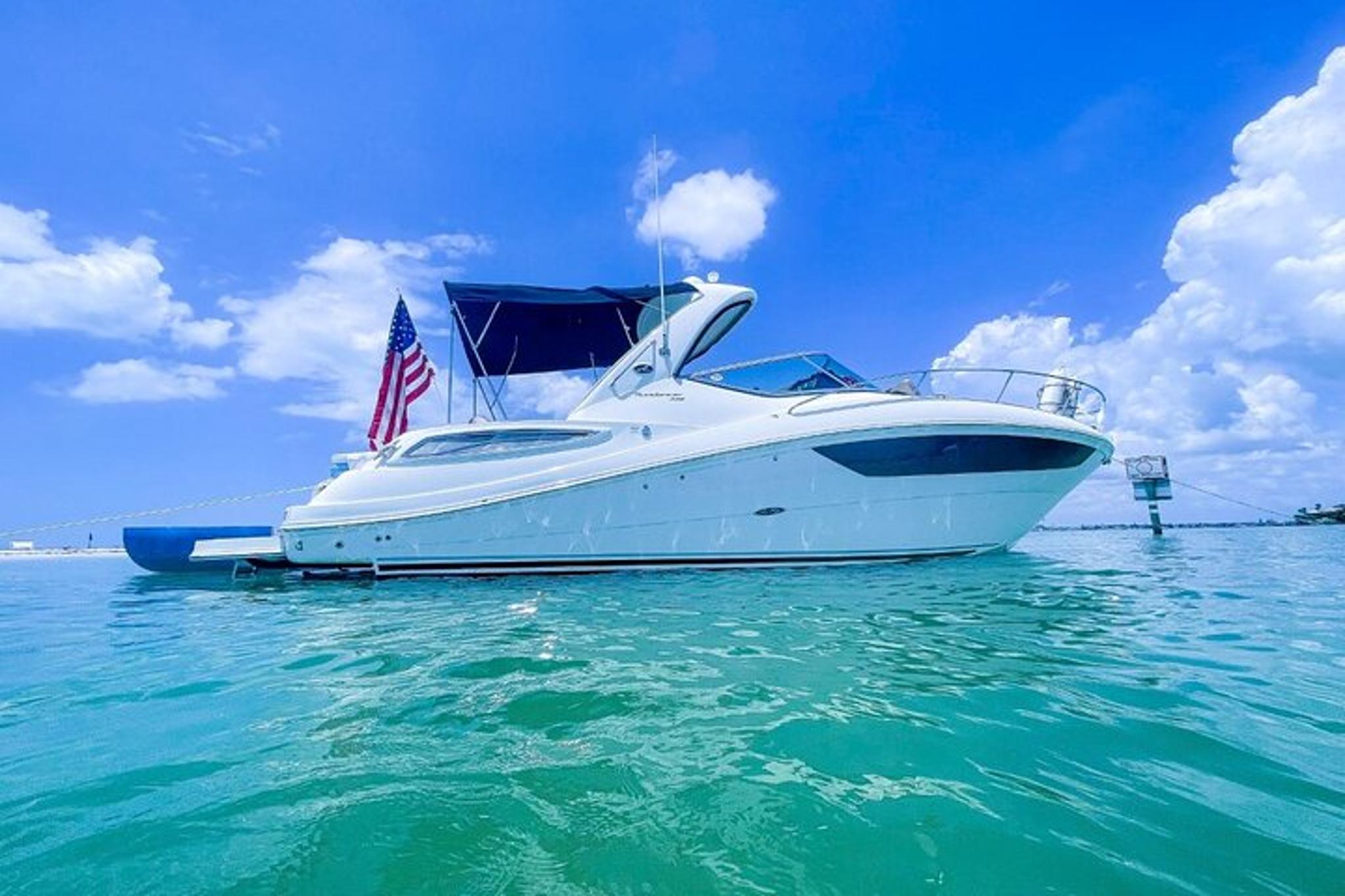 St. Petersburg Yacht Party Cruise to Shell Key