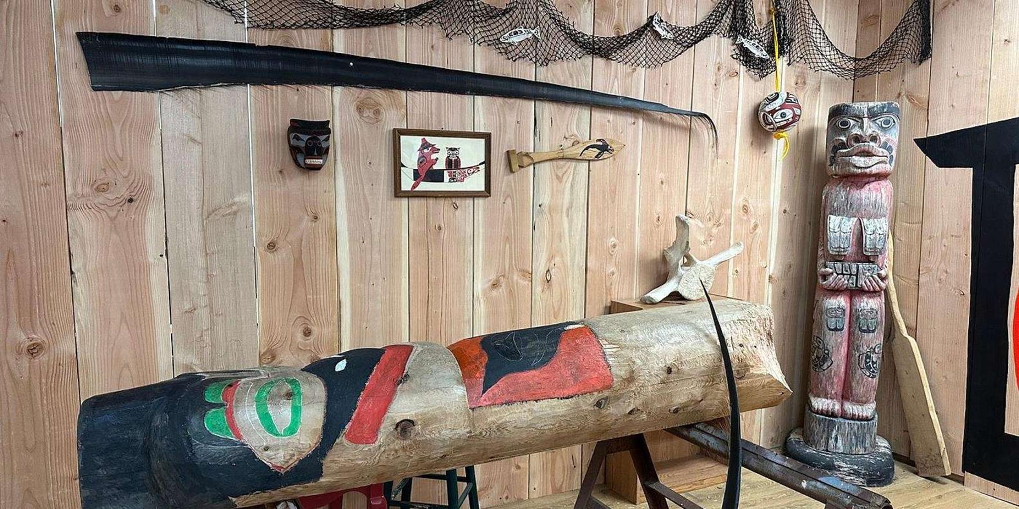 Ketchikan City Tour and Saxman Village with Salmon Tasting - Image 4