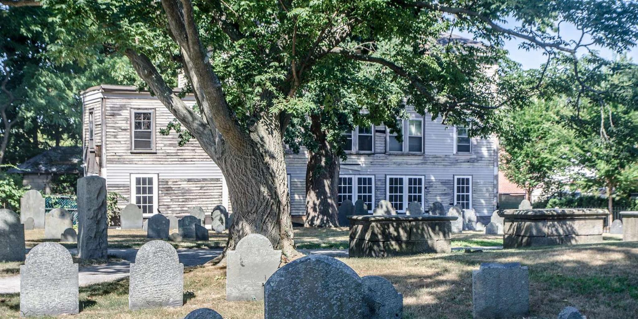Salem Walking Tour: Spooky Legends 2 hr - Image 5