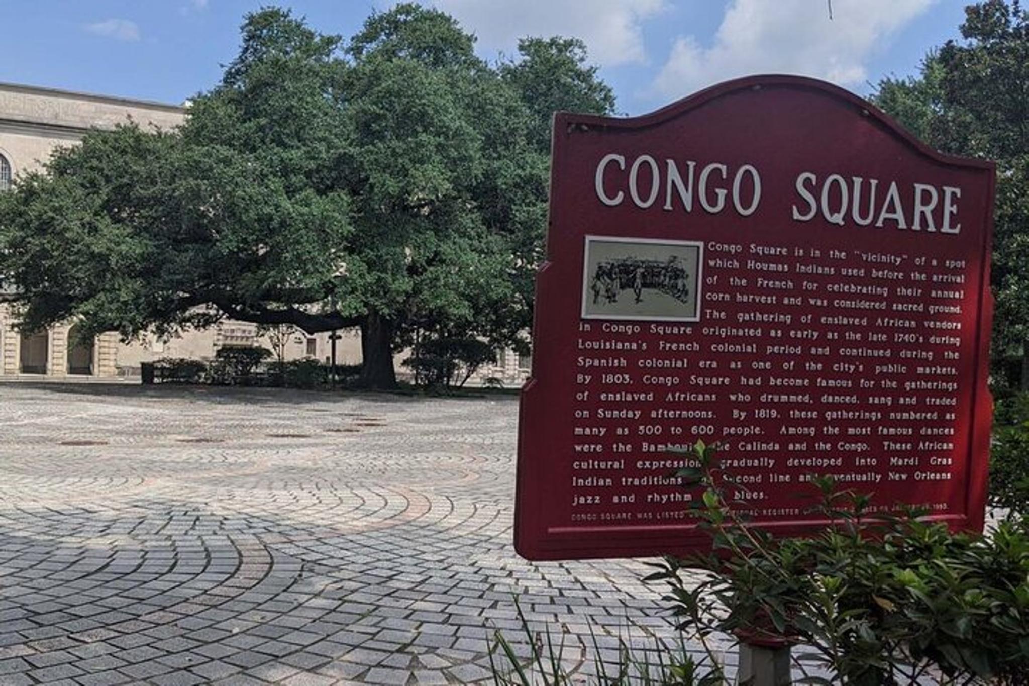 New Orleans Voodoo Walking Tour with High Priestess - Image 6