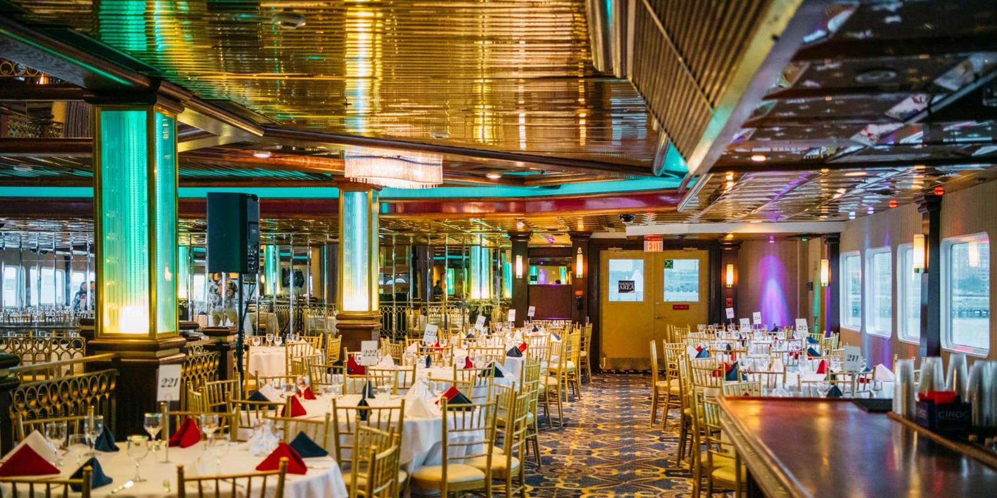 New York City New Year's Eve Party Cruise - Image 4