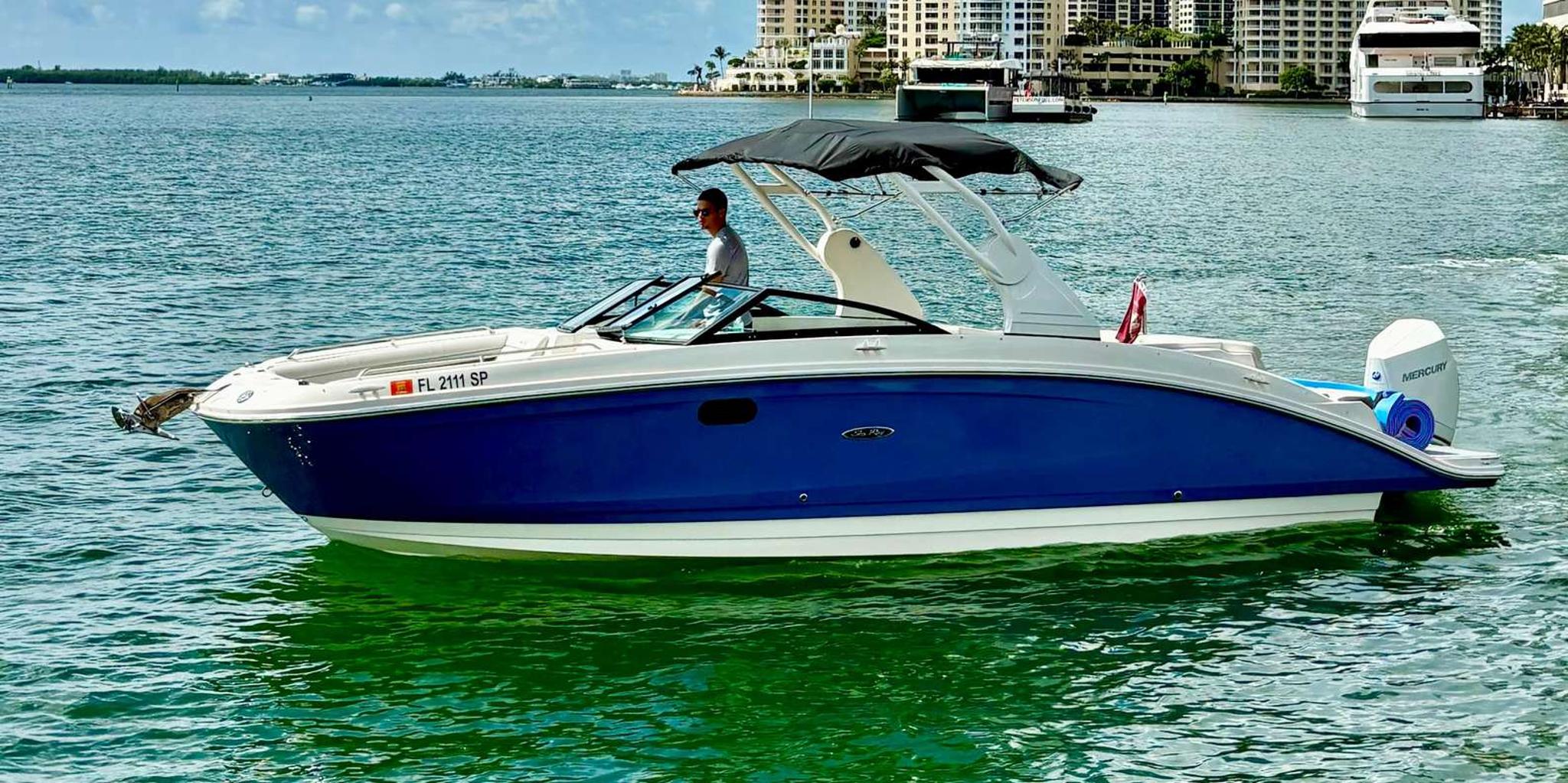 Miami Boat Tour with Champagne - Image 1