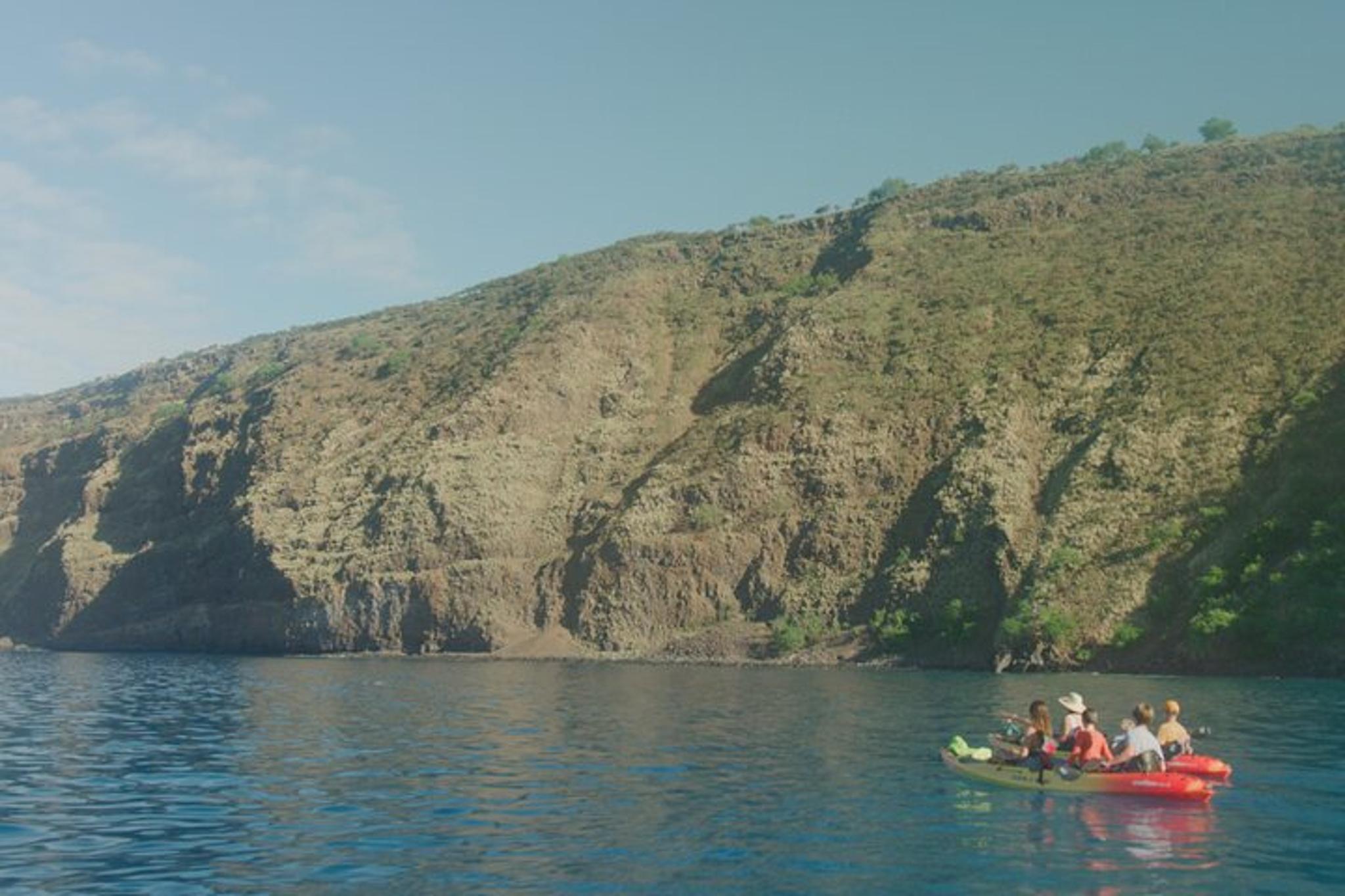 Kealakekua Bay Kayak and Snorkel Adventure - Image 2