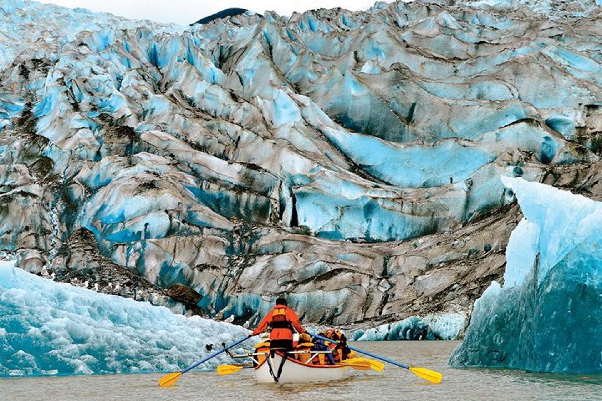 Juneau Mendenhall Lake Canoe Adventure