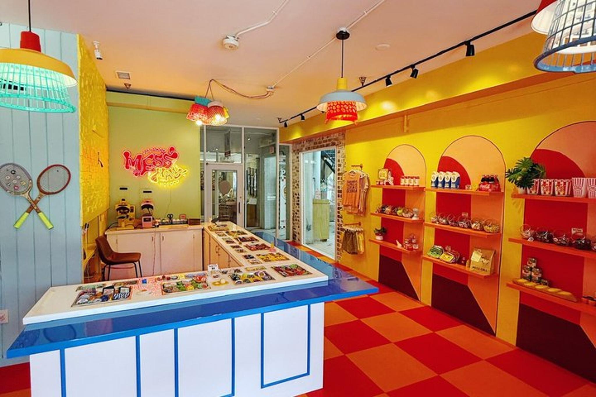 Savannah DIY Trucker Hat Experience - Image 1