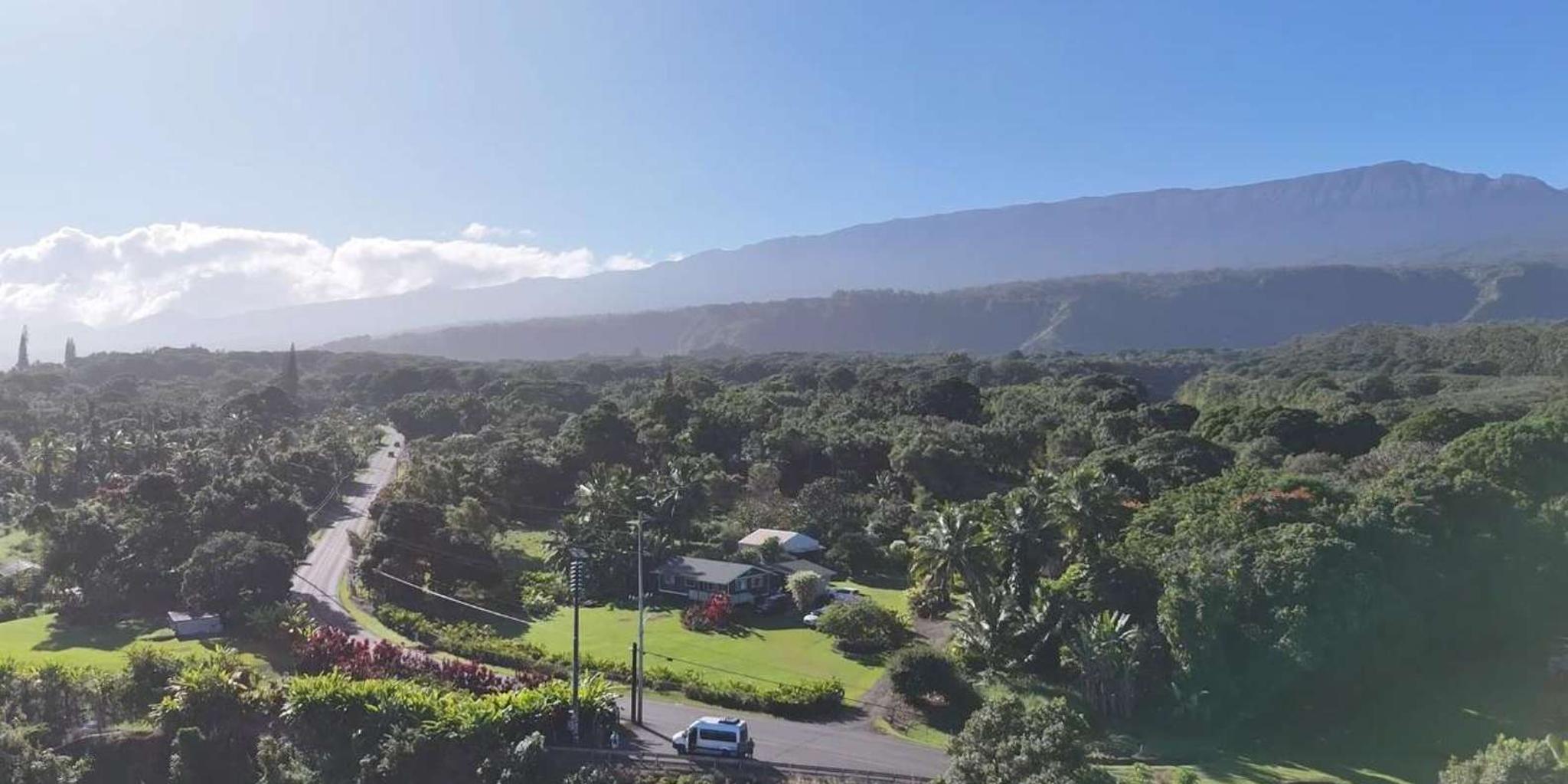 Maui Road to Hana Waterfalls Tour - Image 4