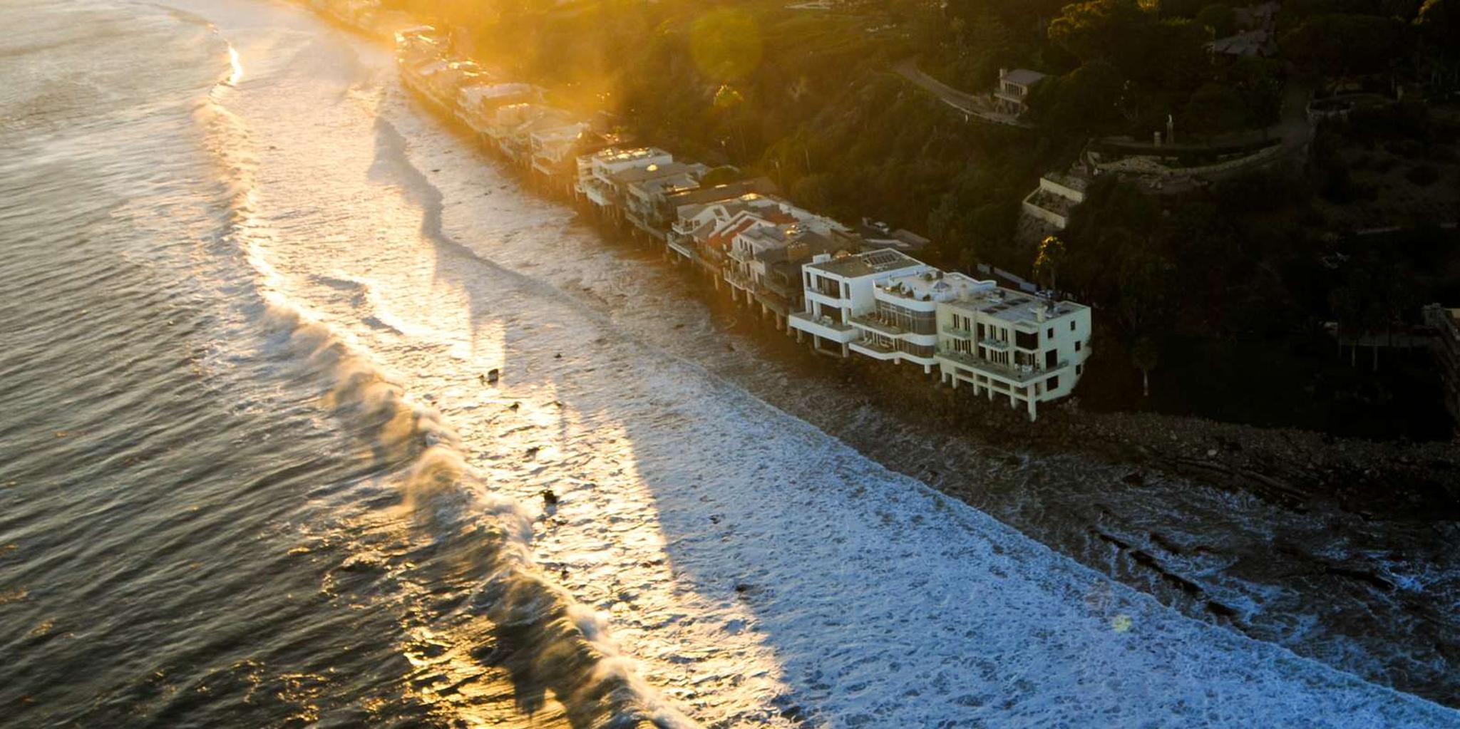 Los Angeles Helicopter Tour: Beaches & City 50 Min