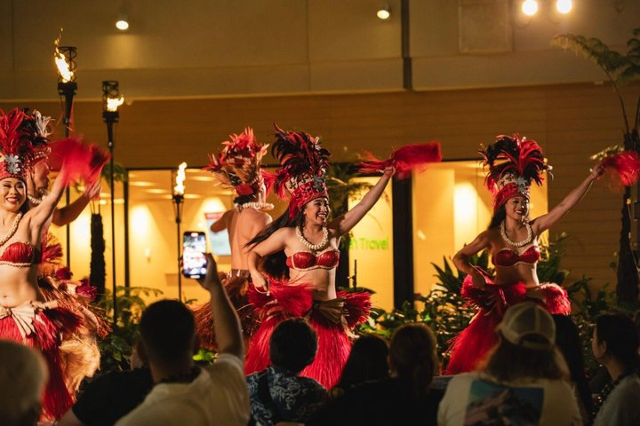 Waikiki Luau with Dinner Buffet and Cultural Activities - Image 6