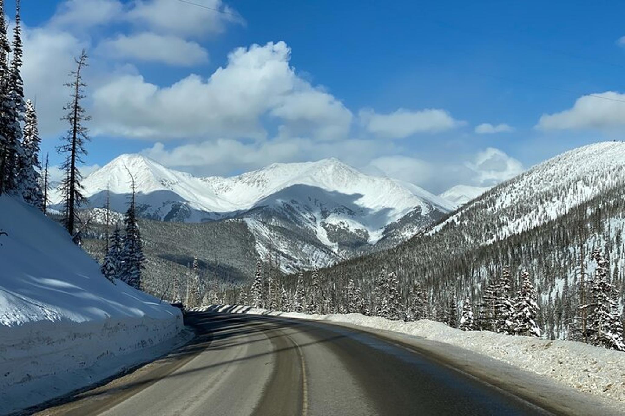 Colorado Springs Ski Shuttle to Breckenridge - Image 3