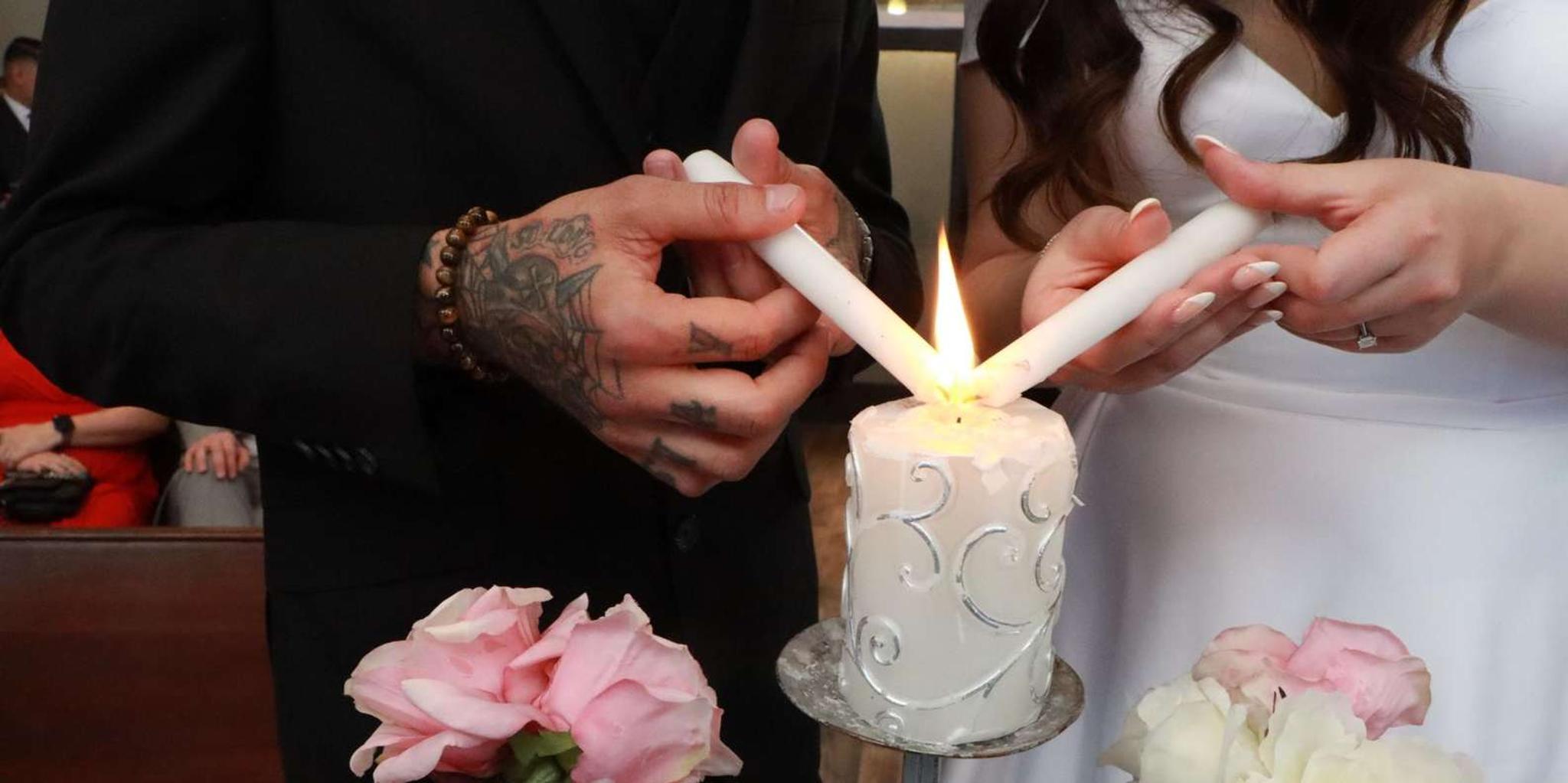 Las Vegas Unique Ceremony - Image 6