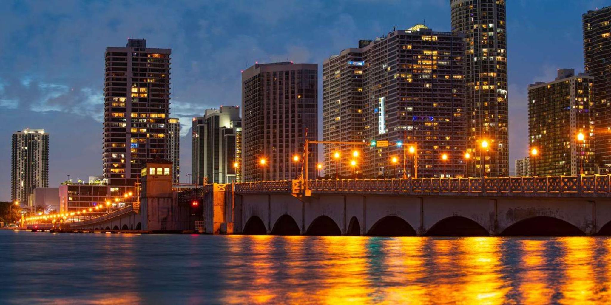 Miami Night Lights Private Tour - Image 3