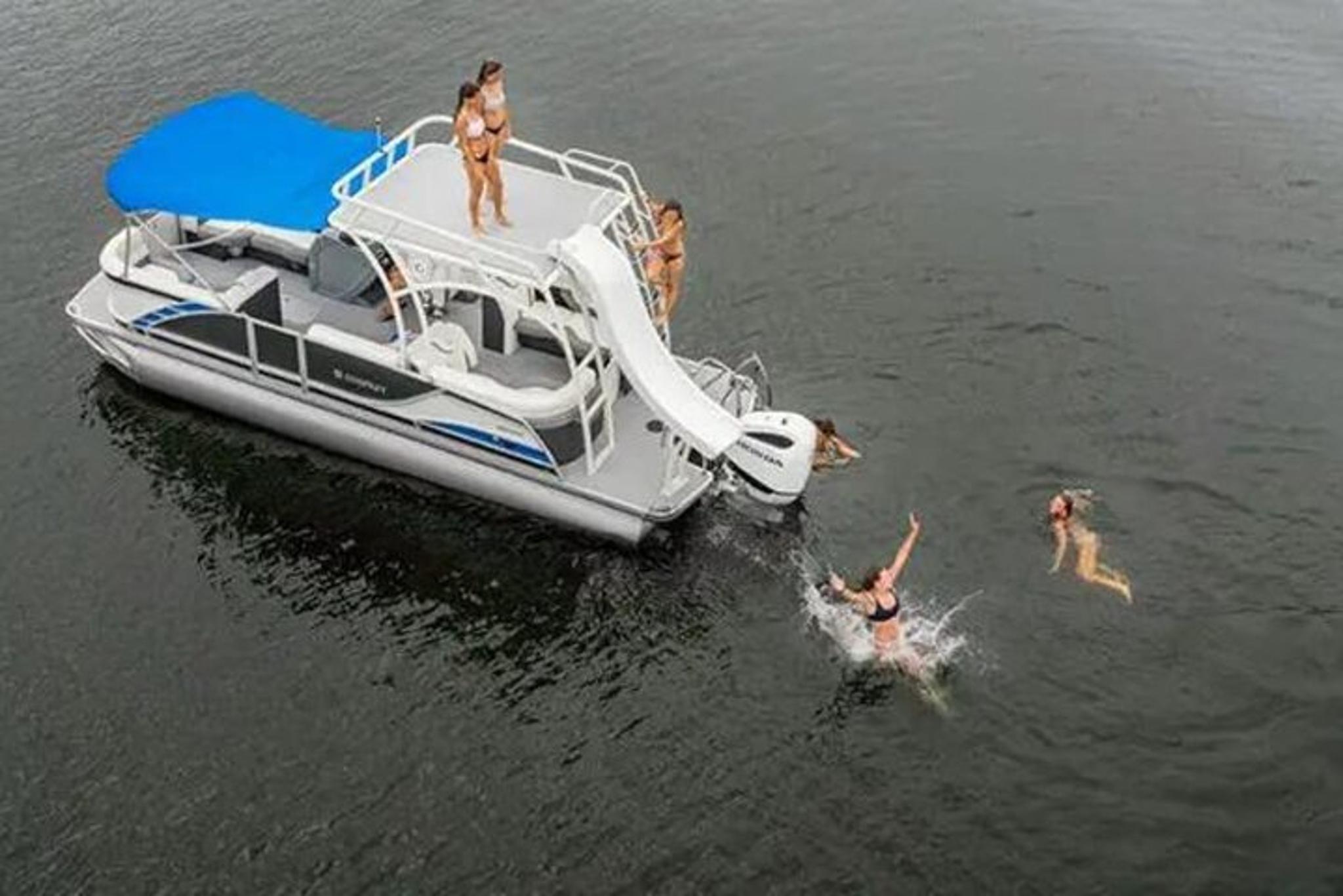 Traverse City Pontoon Tour with Waterslides