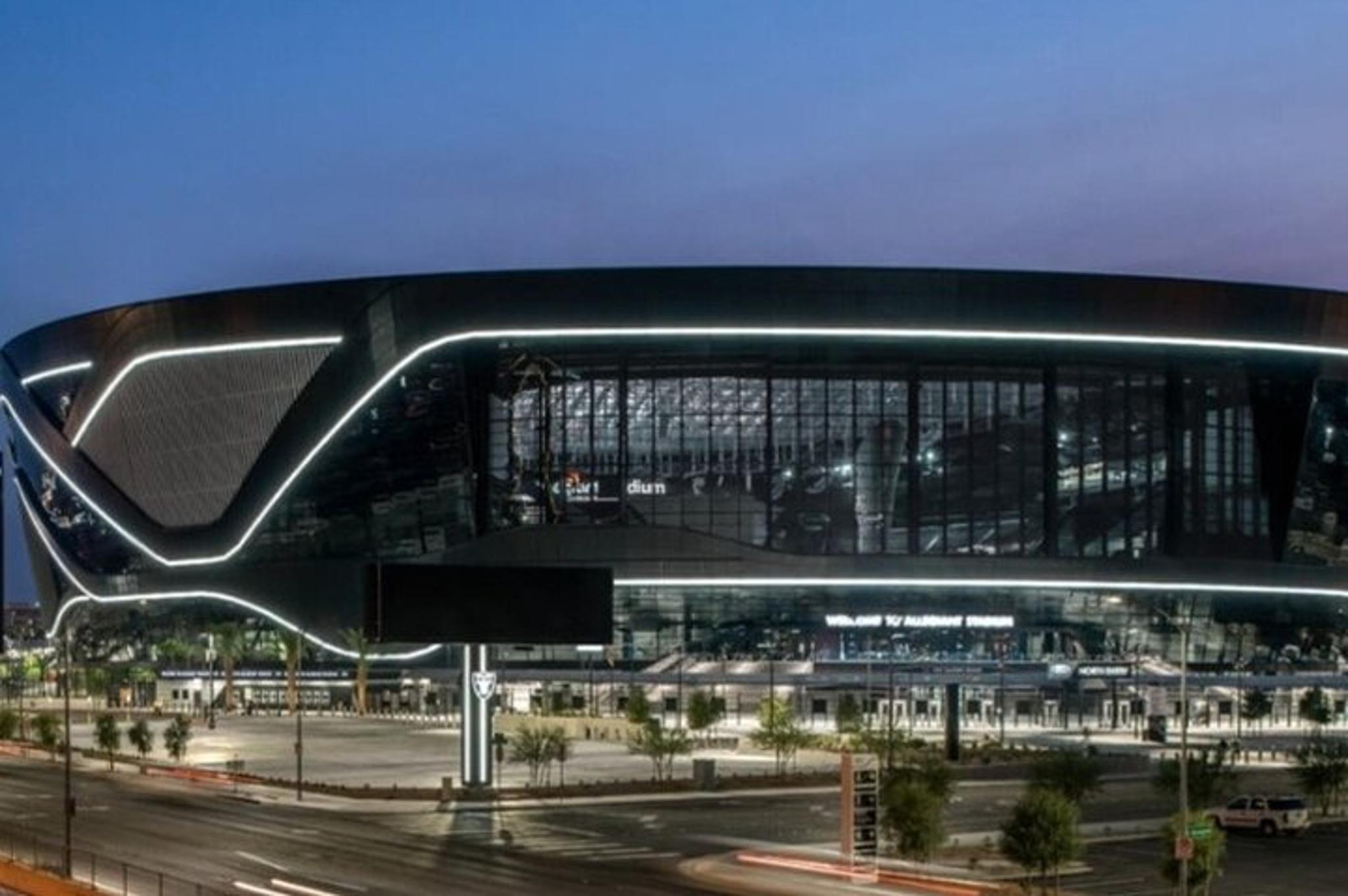 Las Vegas Private Transfer with Personal Driver - Image 5