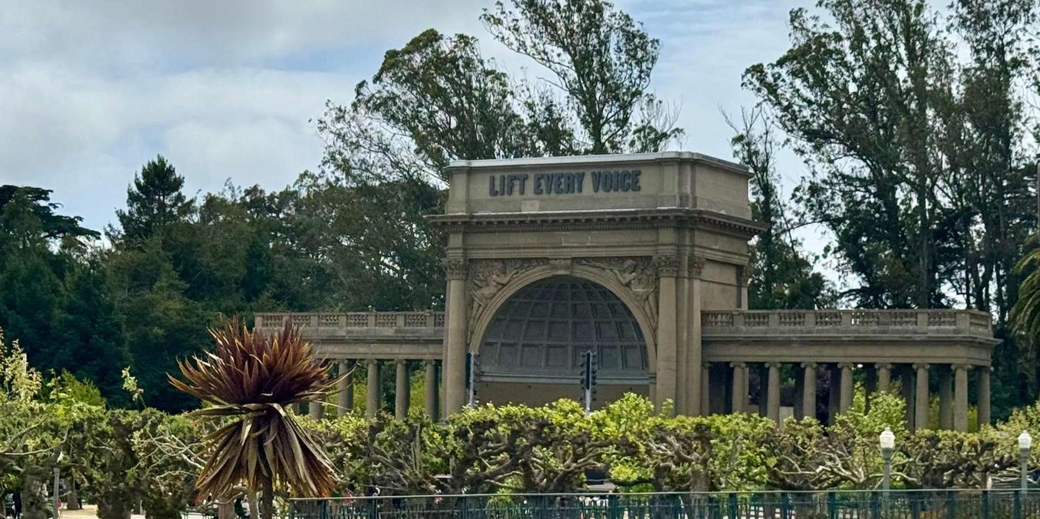 San Francisco Private City Tour in EV Volkswagen Van - Image 6