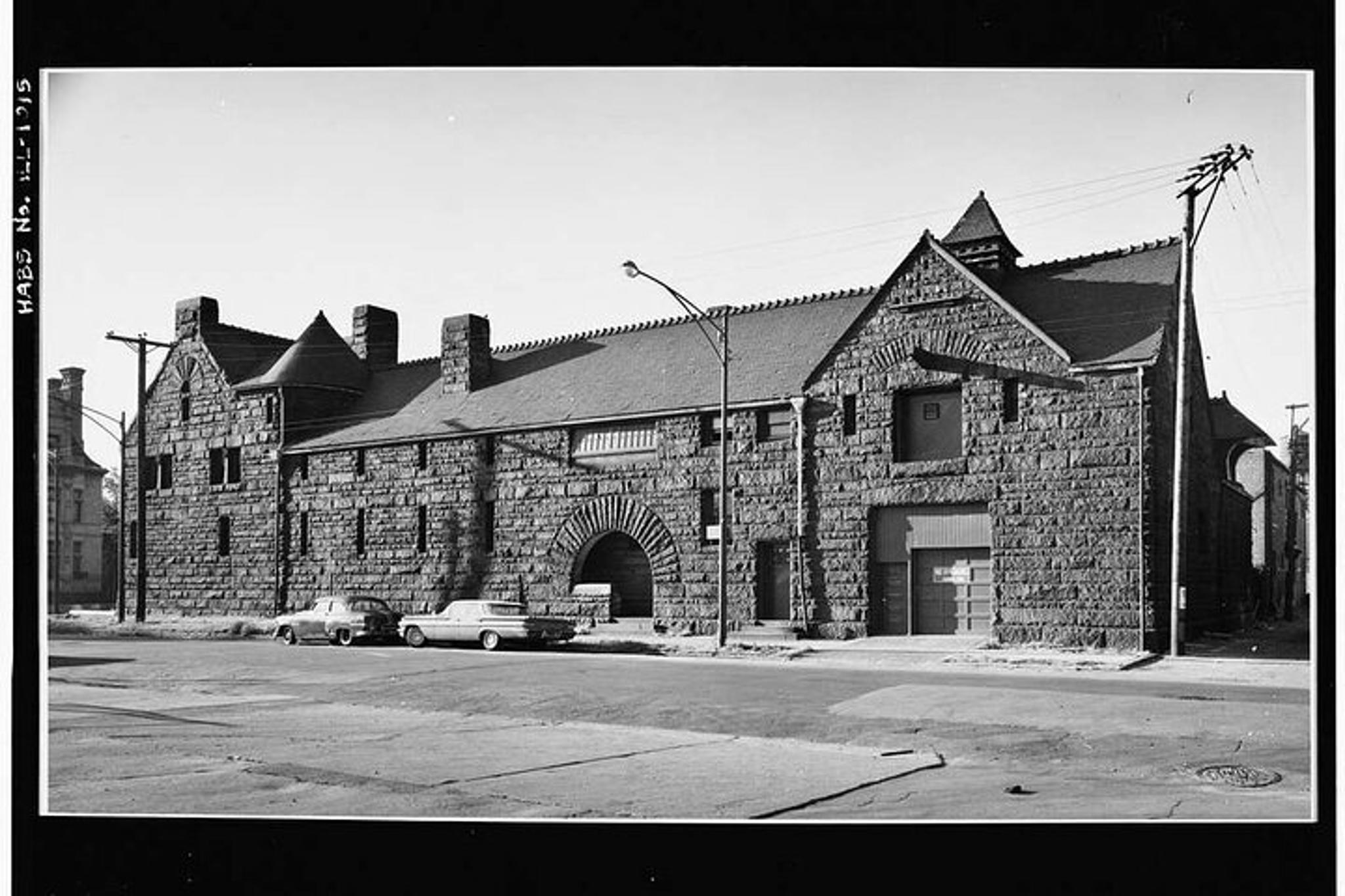 Chicago Haunted History and Ghost Hunt Tour - Image 5