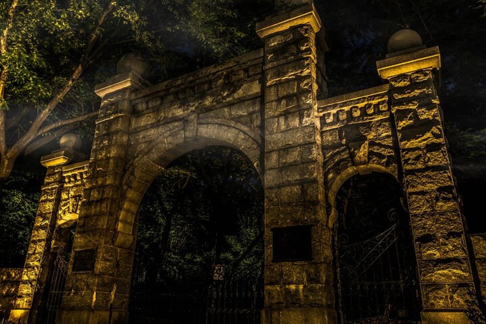 Mobile Ghost Tour: Murder, Mayhem, & Malice - Image 5