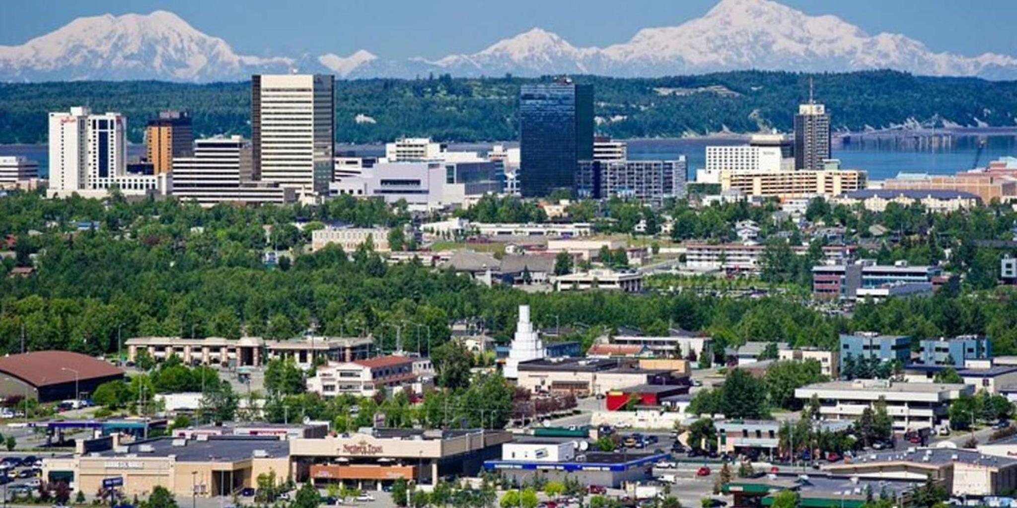 Anchorage City Tour with Smoked Salmon & Reindeer Sausage