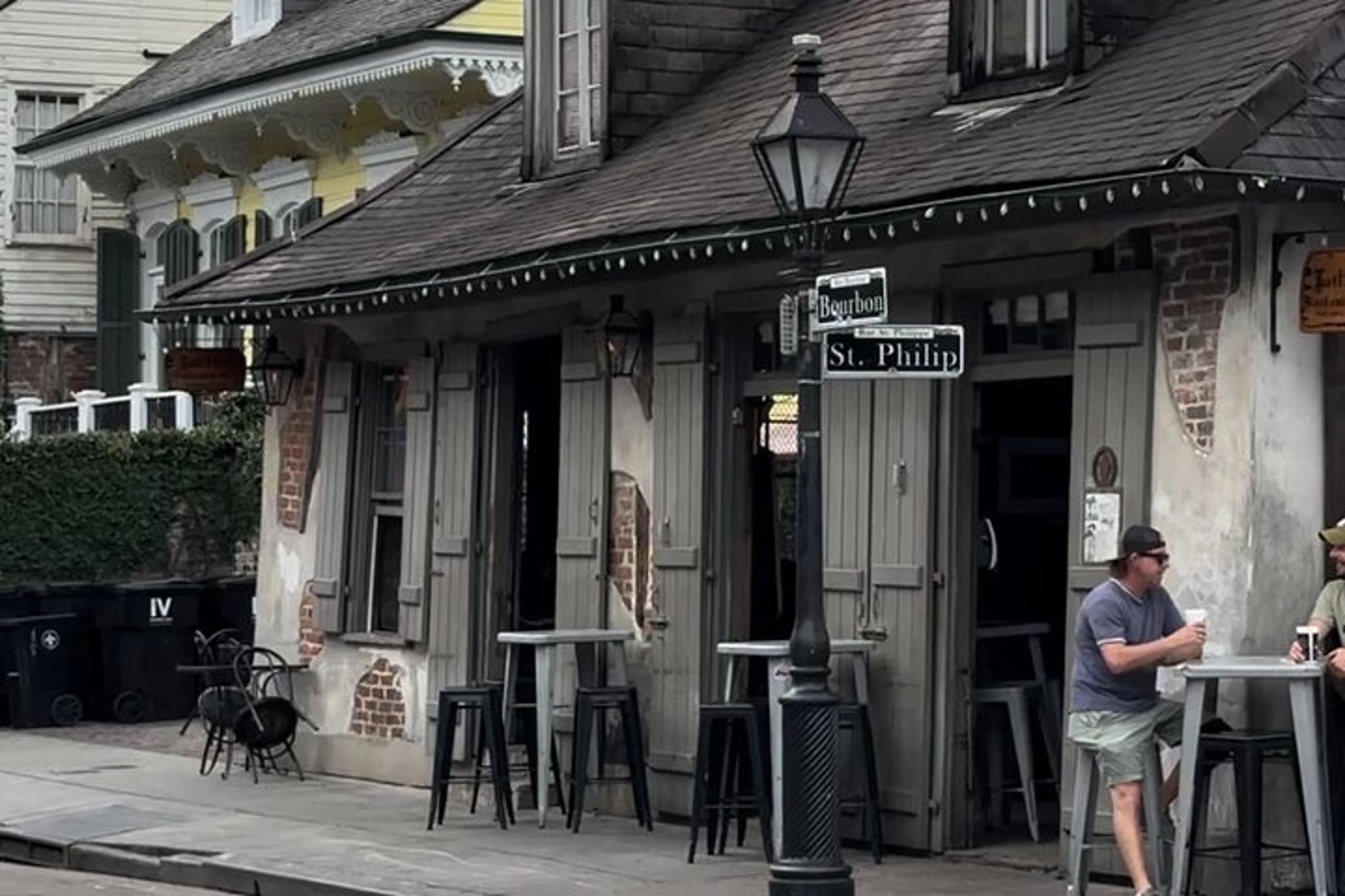 New Orleans Haunted Pub Crawl - Image 2