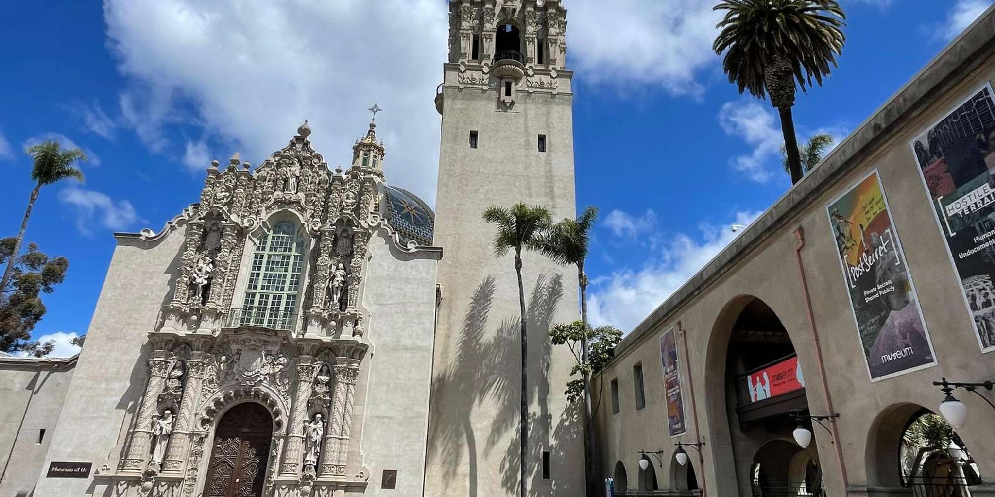 San Diego Private Tour in a Lexus ES300H - Image 5