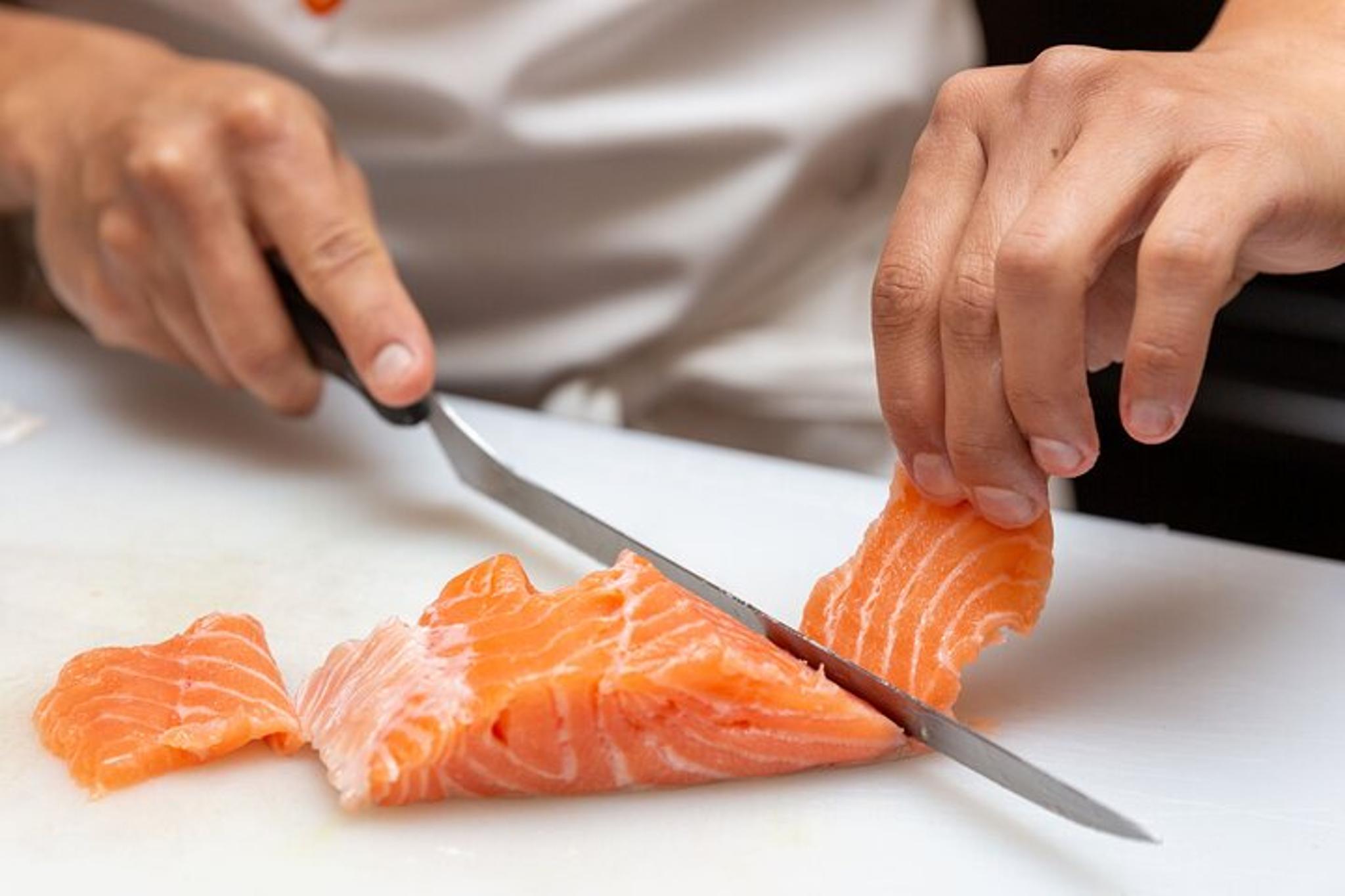 St Louis Sushi Making Class - Image 6