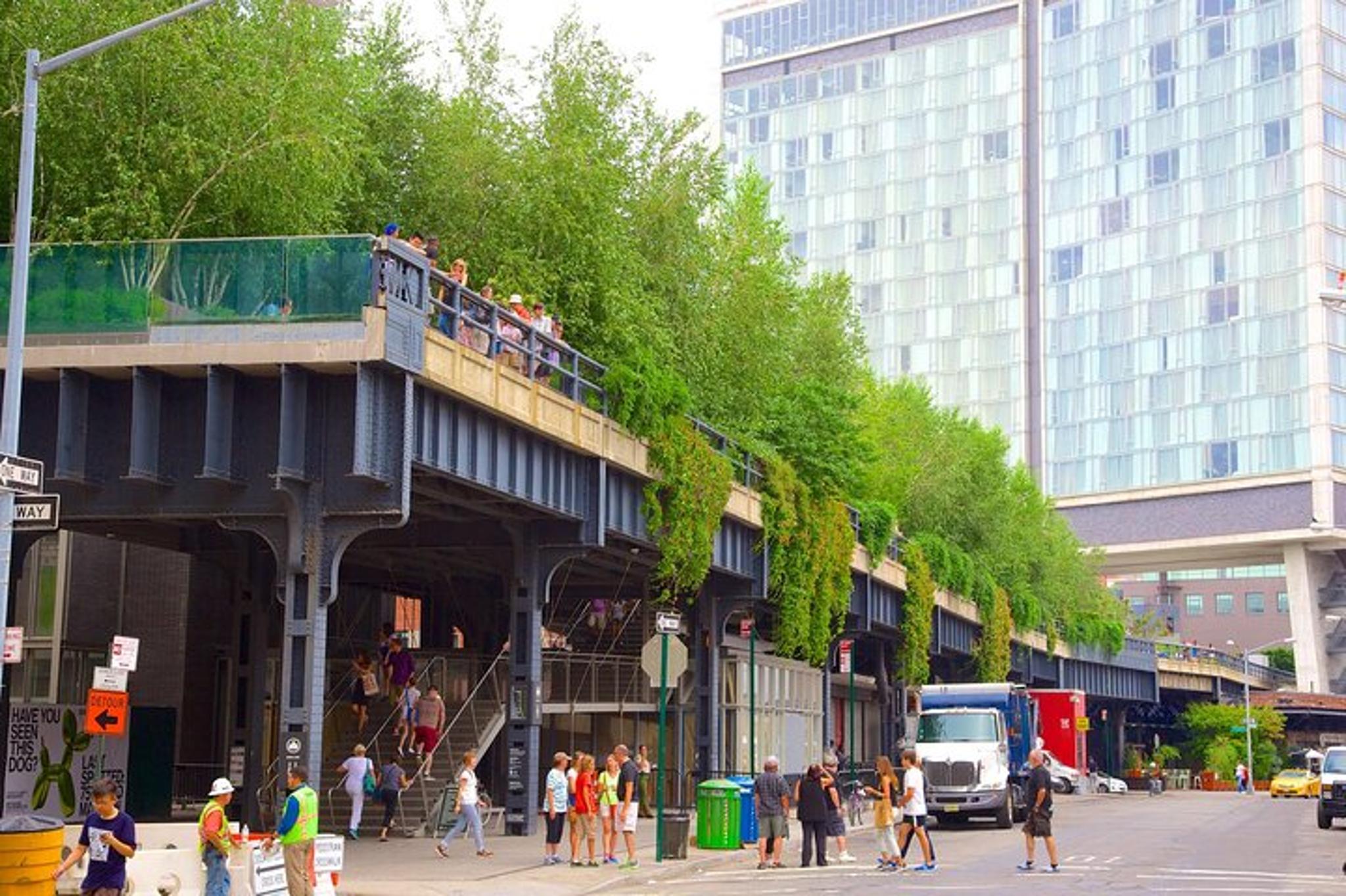 New York City Walking Tour of High Line, Hudson River, and Chelsea - Image 5