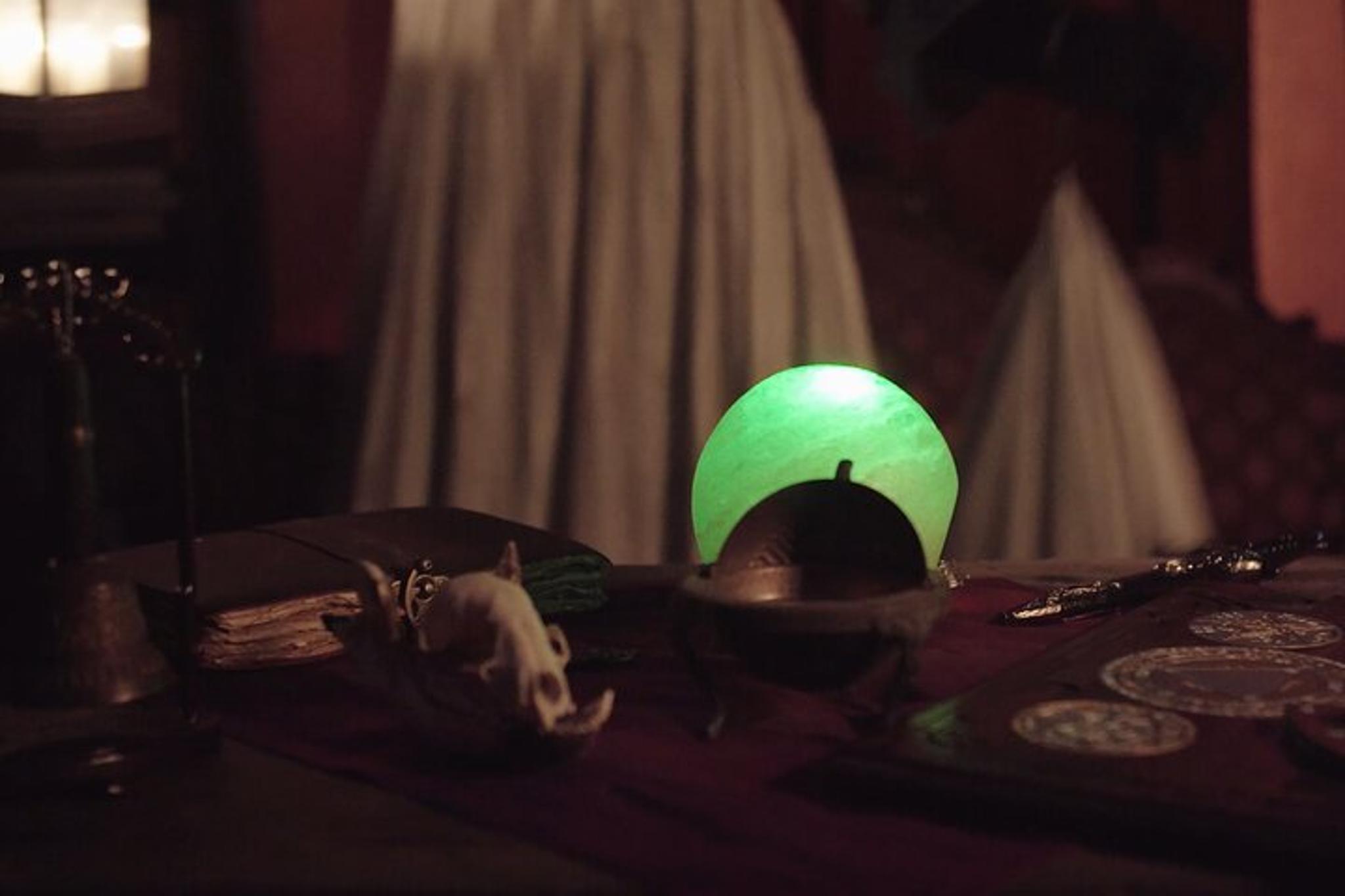 New Orleans French Quarter Seance Experience - Image 3