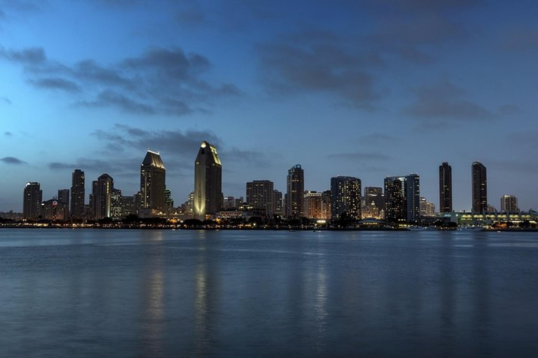 San Diego Romantic Walking Tour - Image 3
