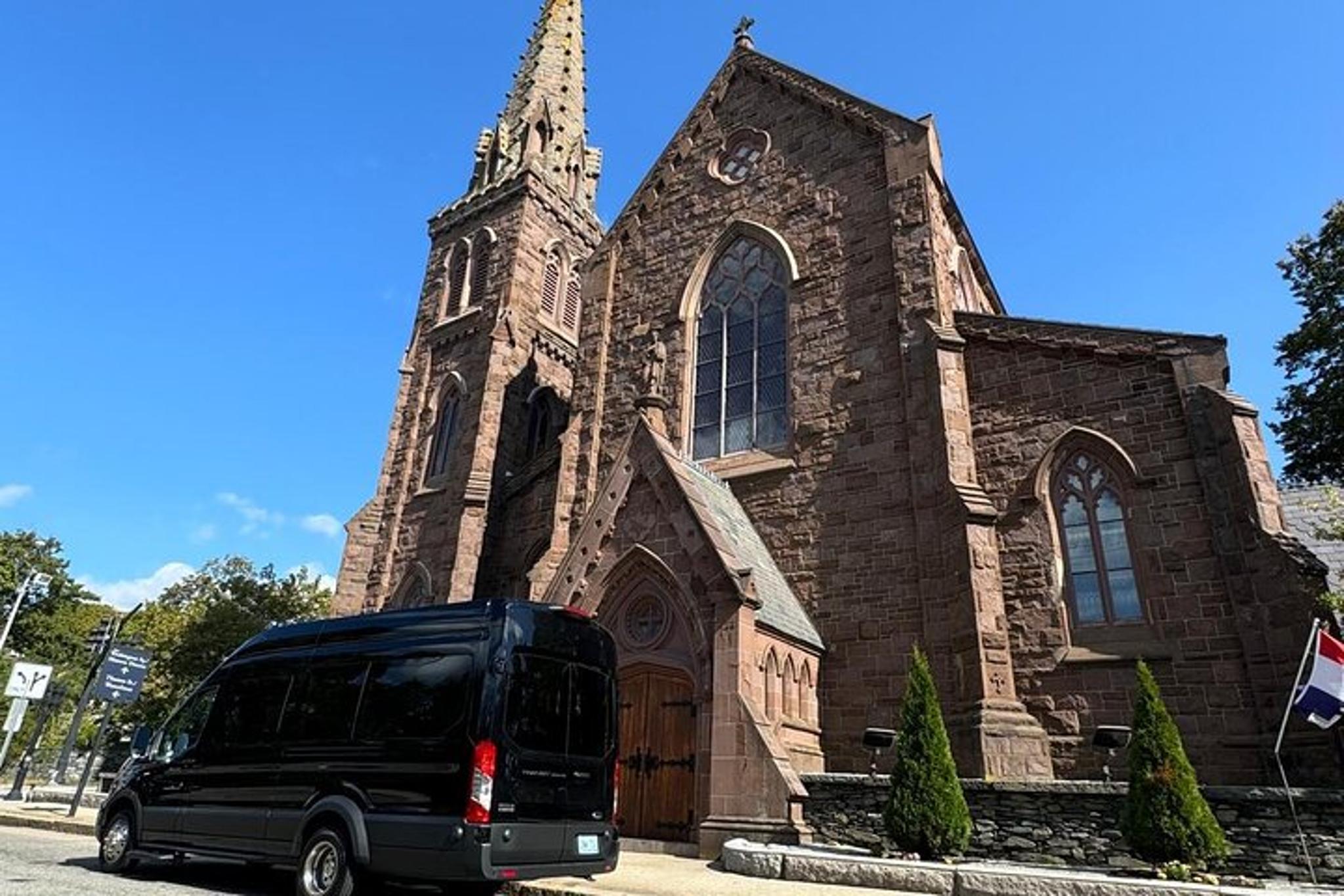 Newport Scenic Van Tour of Mansions 90 Min - Image 2