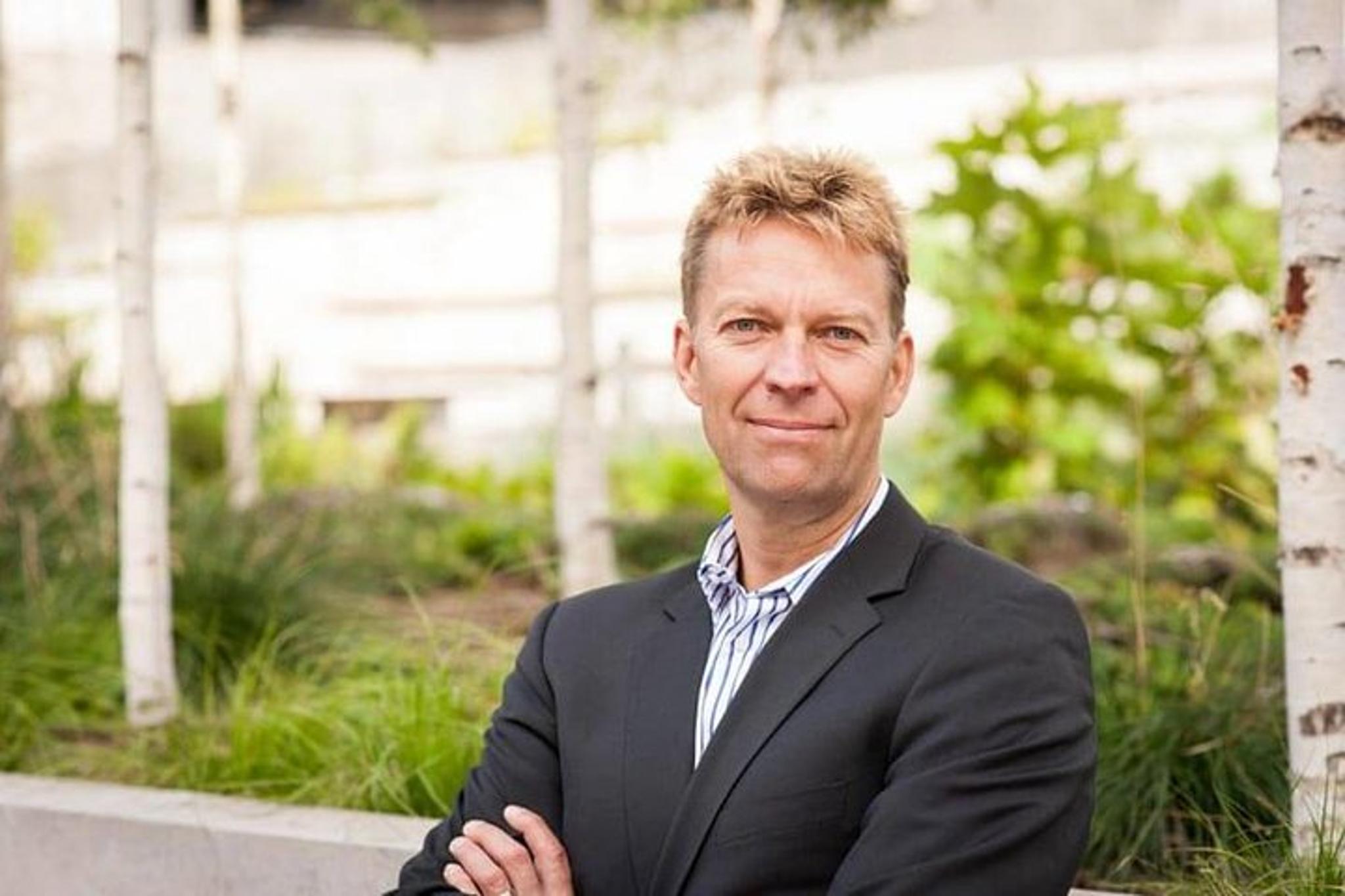 Niagara Photo Session with a Local Photographer - Image 2