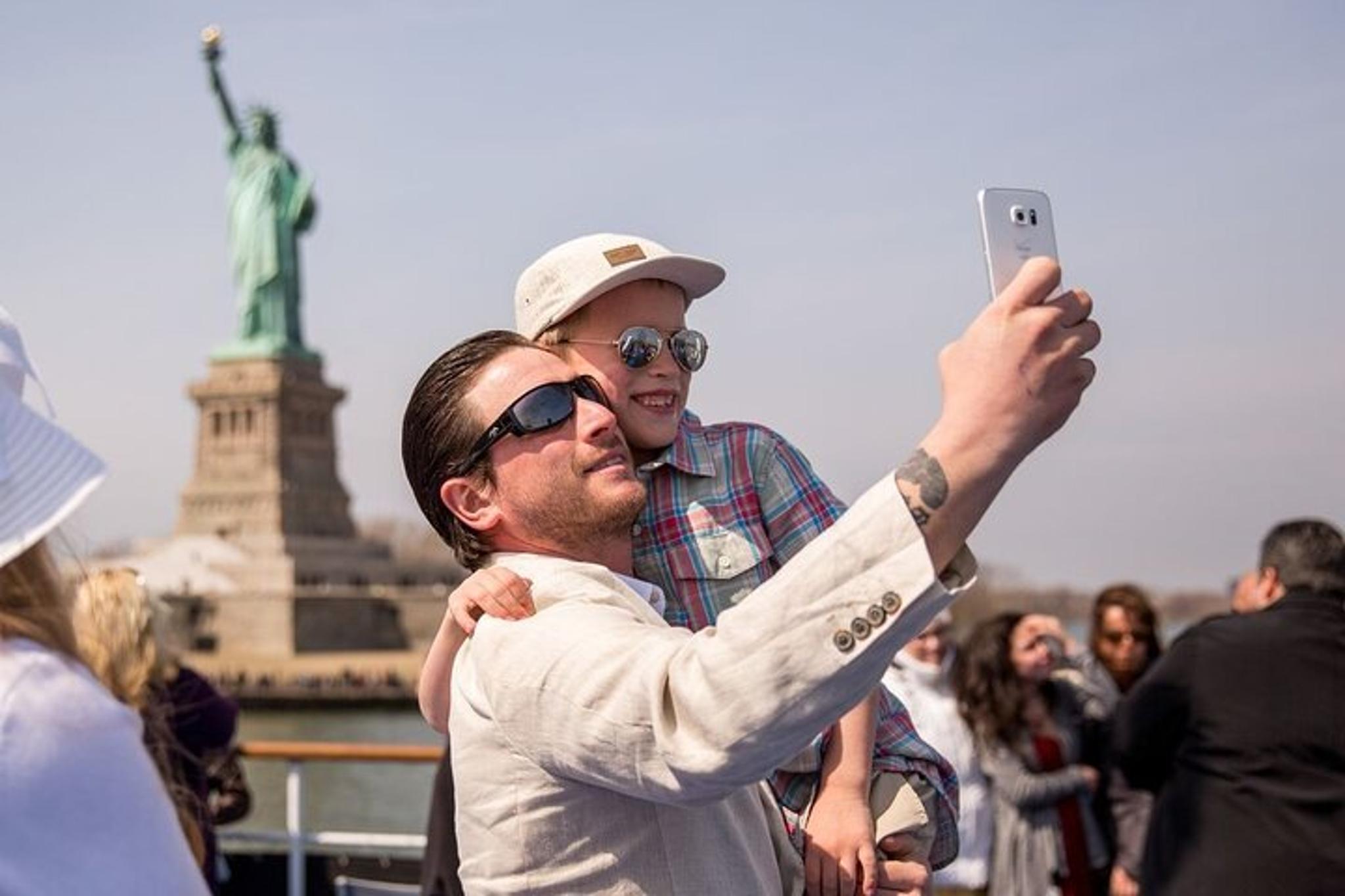 New Jersey Buffet Dinner Cruise - Image 2