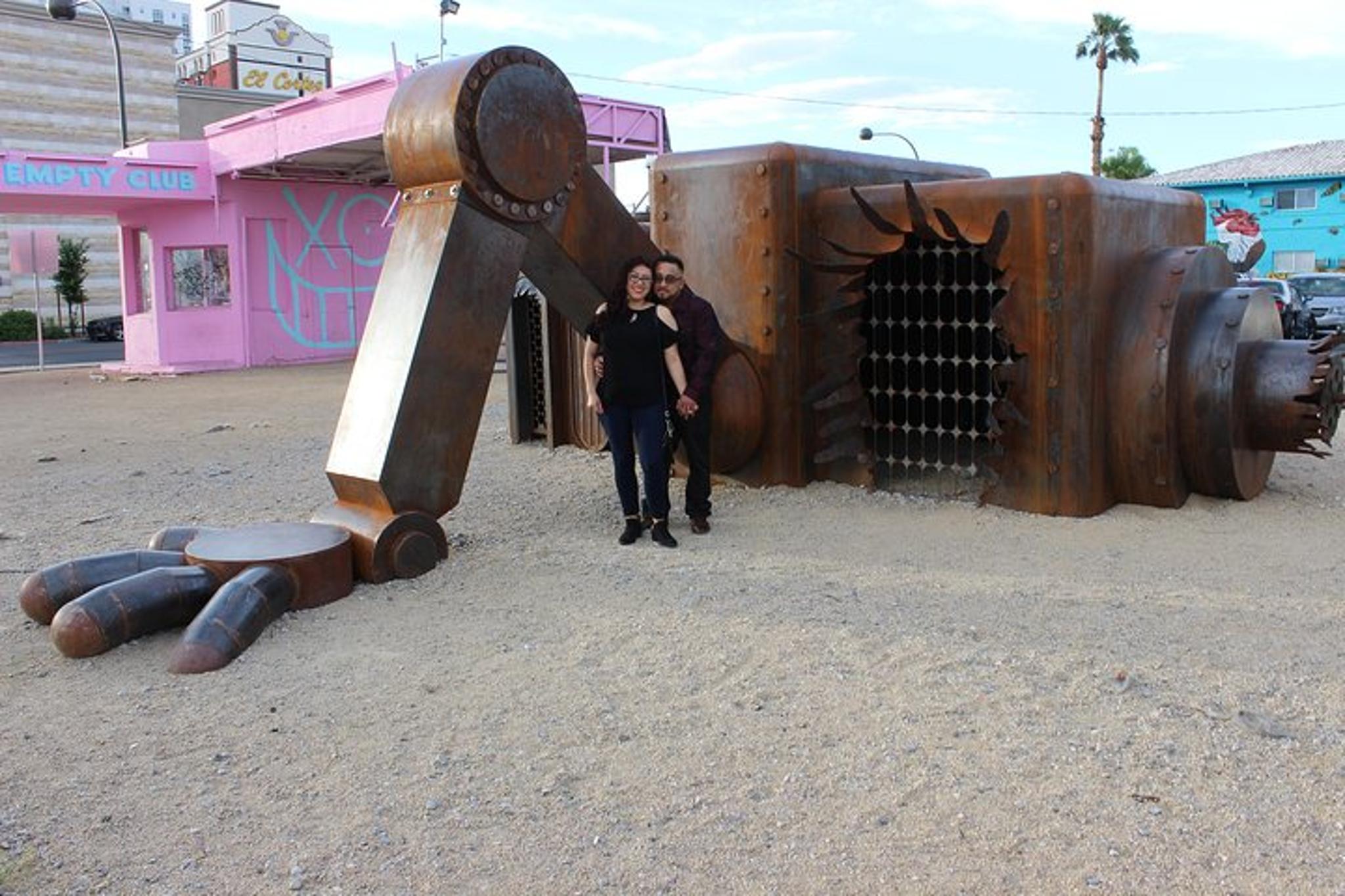 Las Vegas Fremont Walking Tour with Photos - Image 4