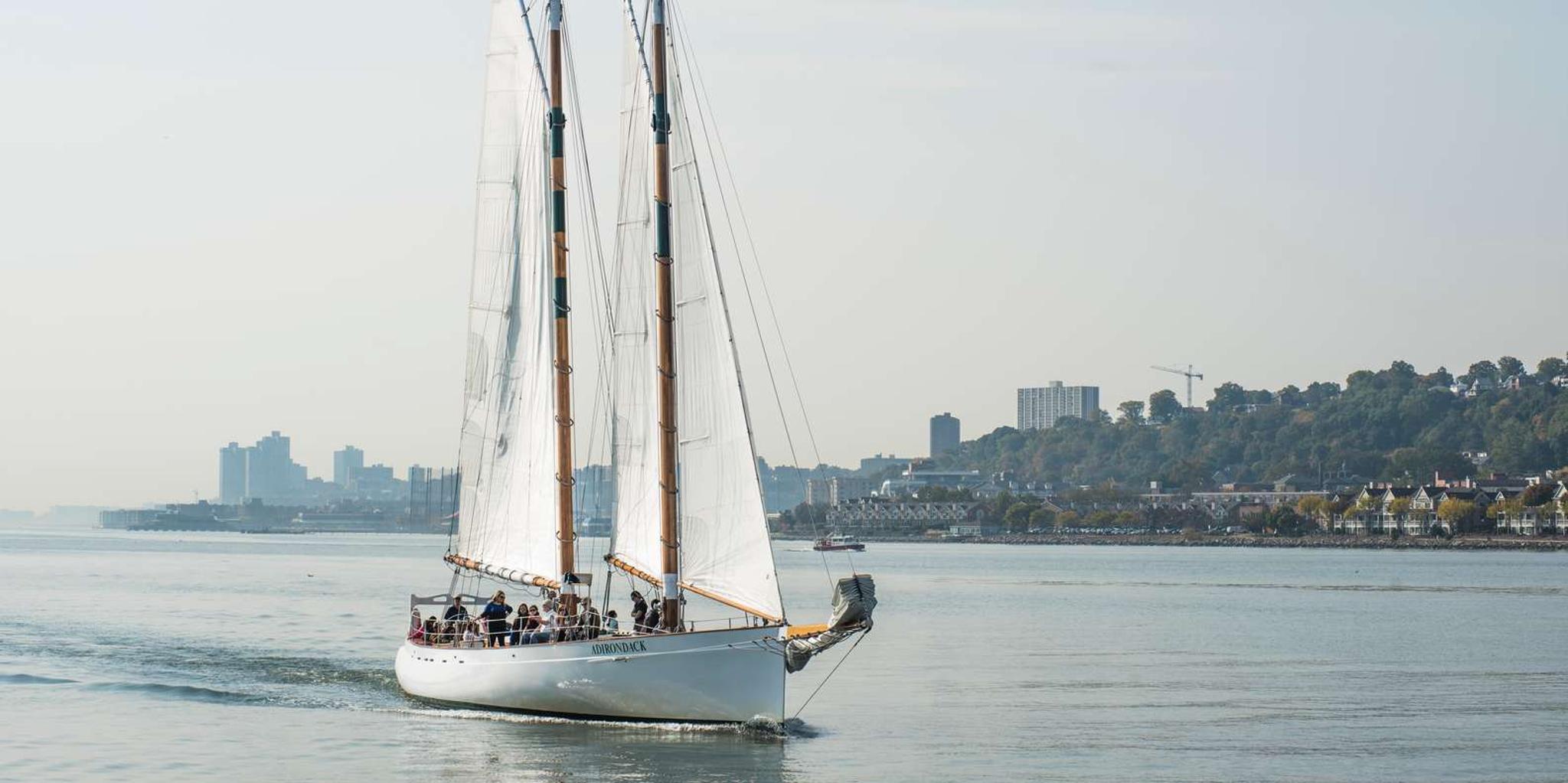 New York Hudson River Fall Foliage Sailing Trip