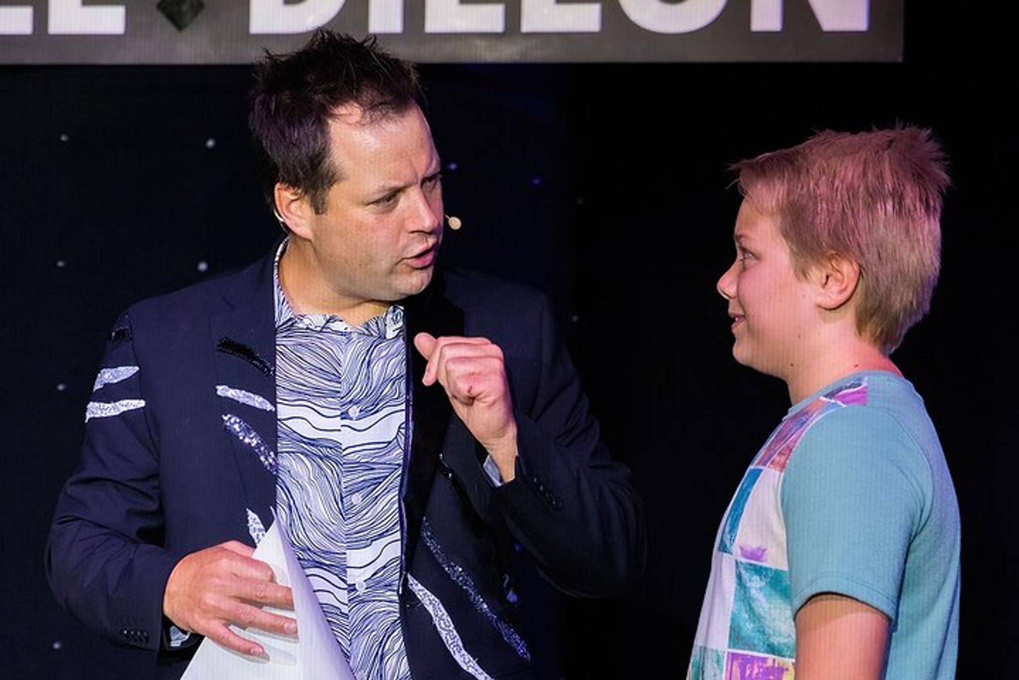 Las Vegas Comedy Magic Show with Farrell Dillon - Image 5